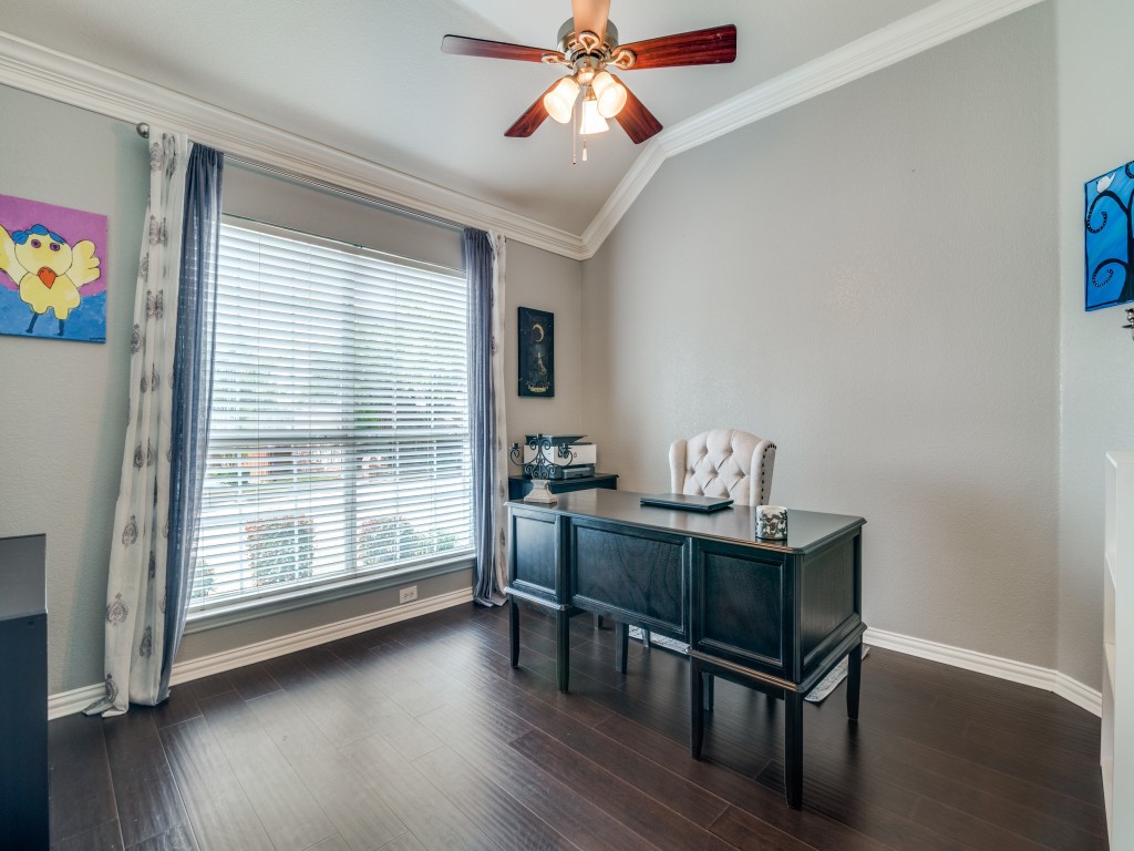 958 Briar Oaks Drive