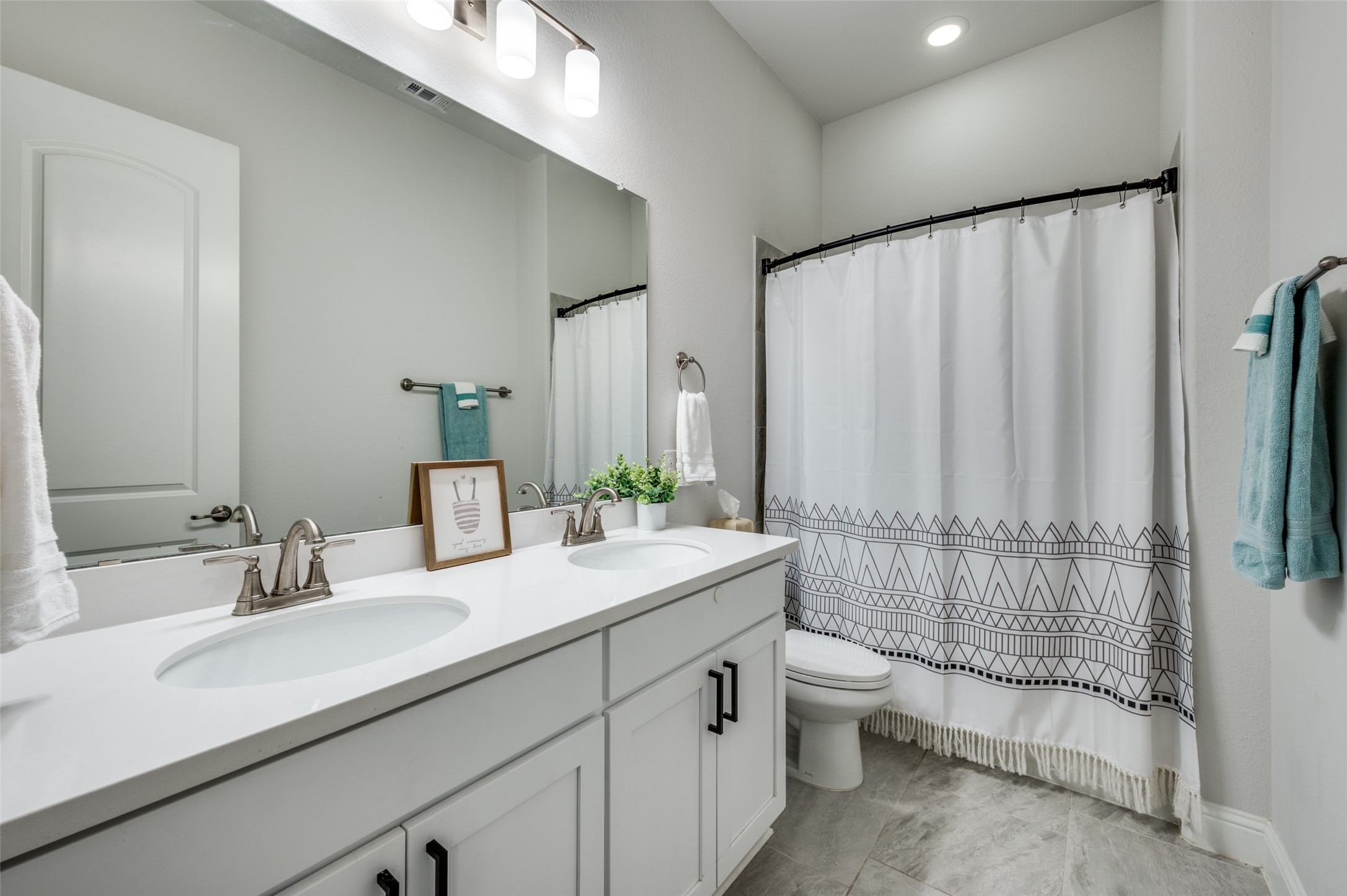 1206 Gray Fox Lane