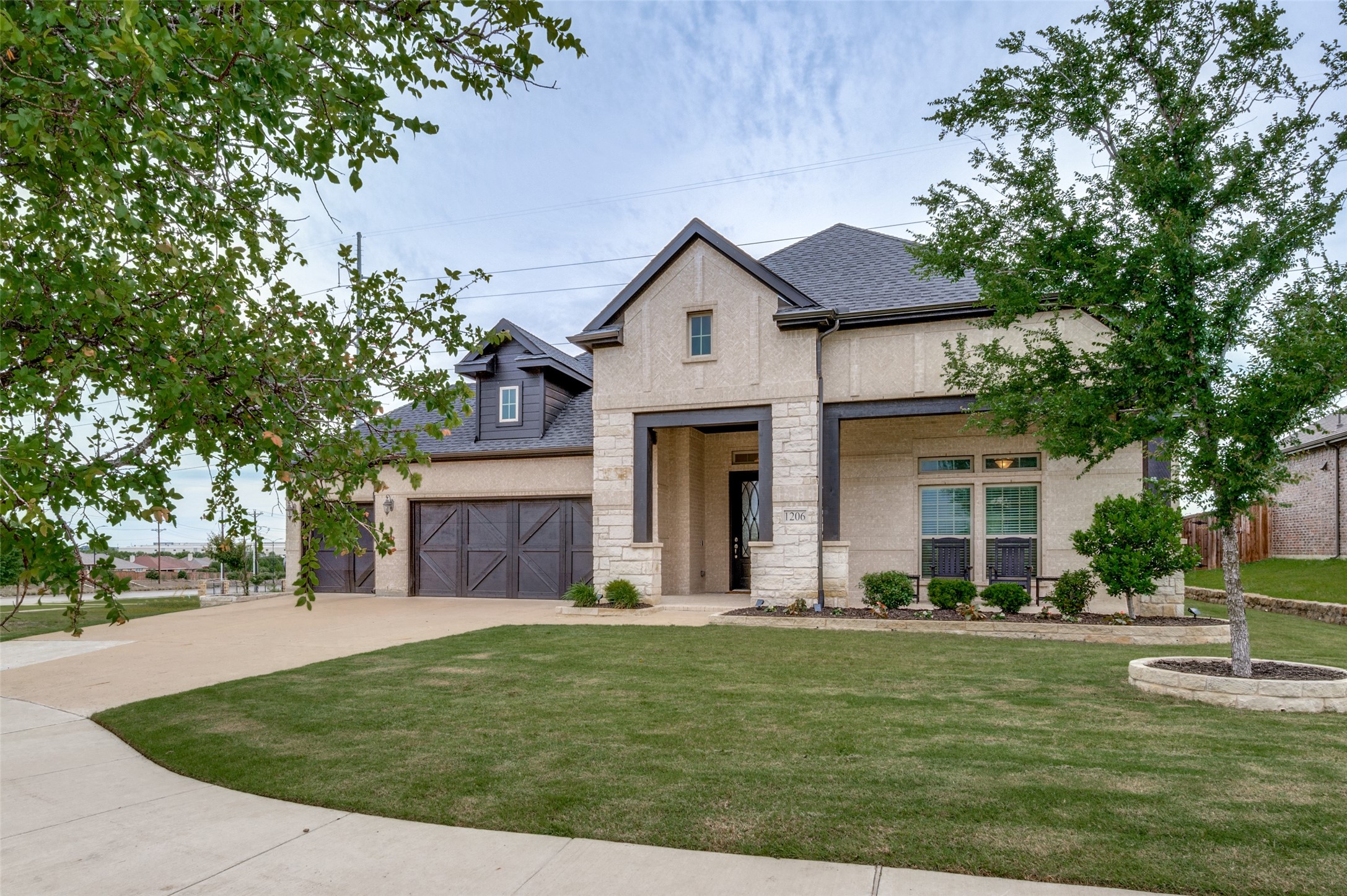 1206 Gray Fox Lane