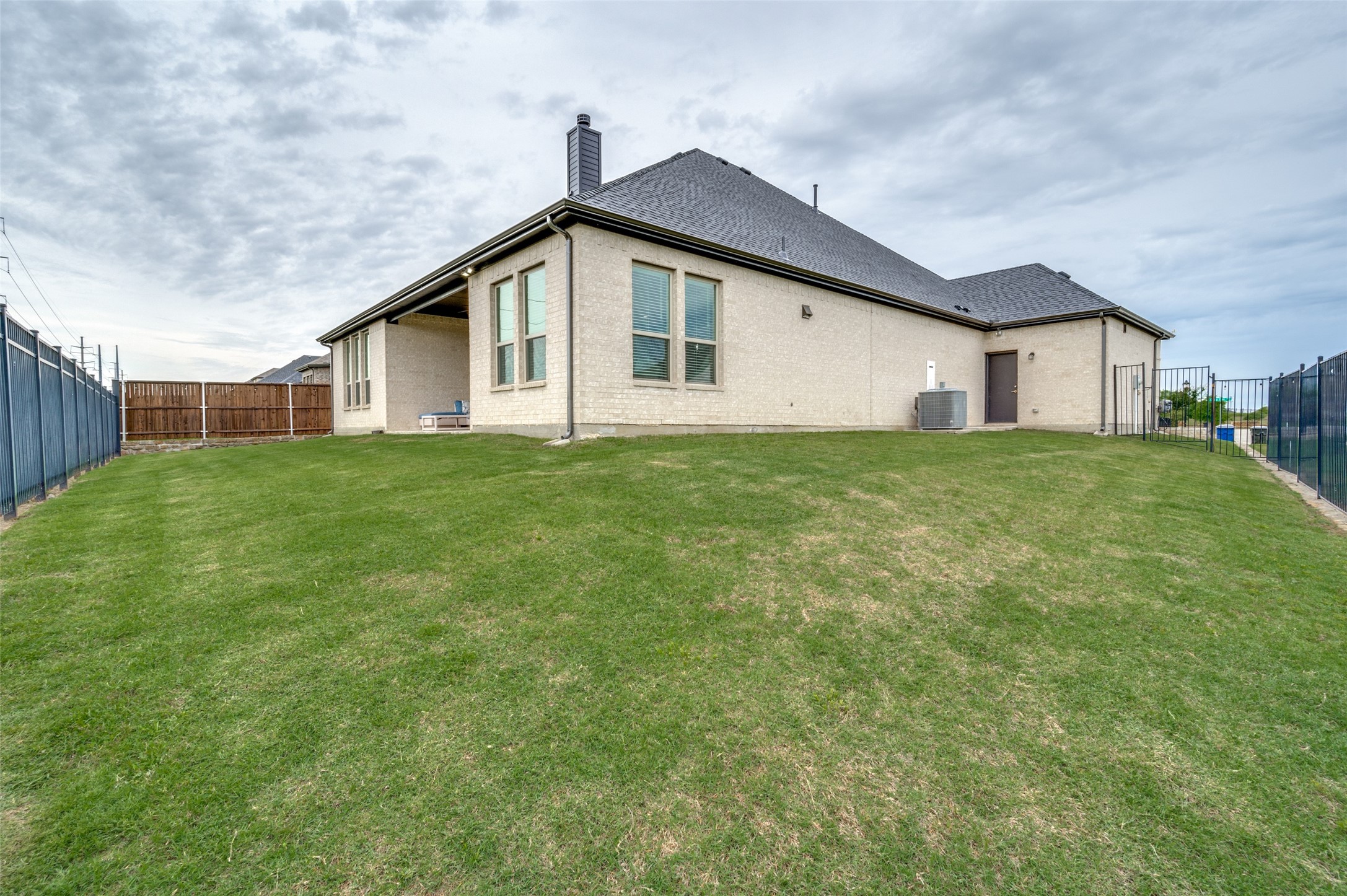 1206 Gray Fox Lane