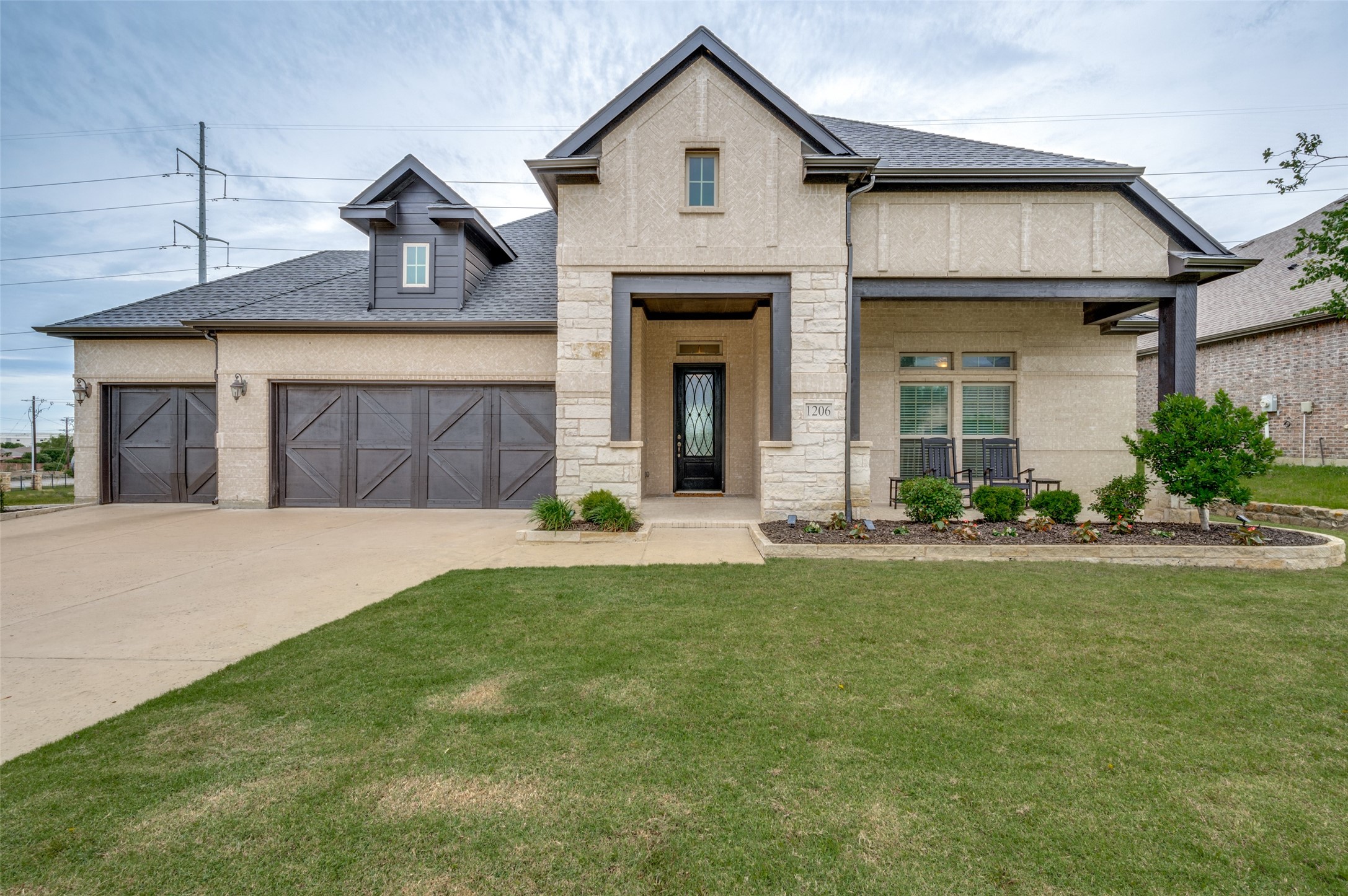 1206 Gray Fox Lane