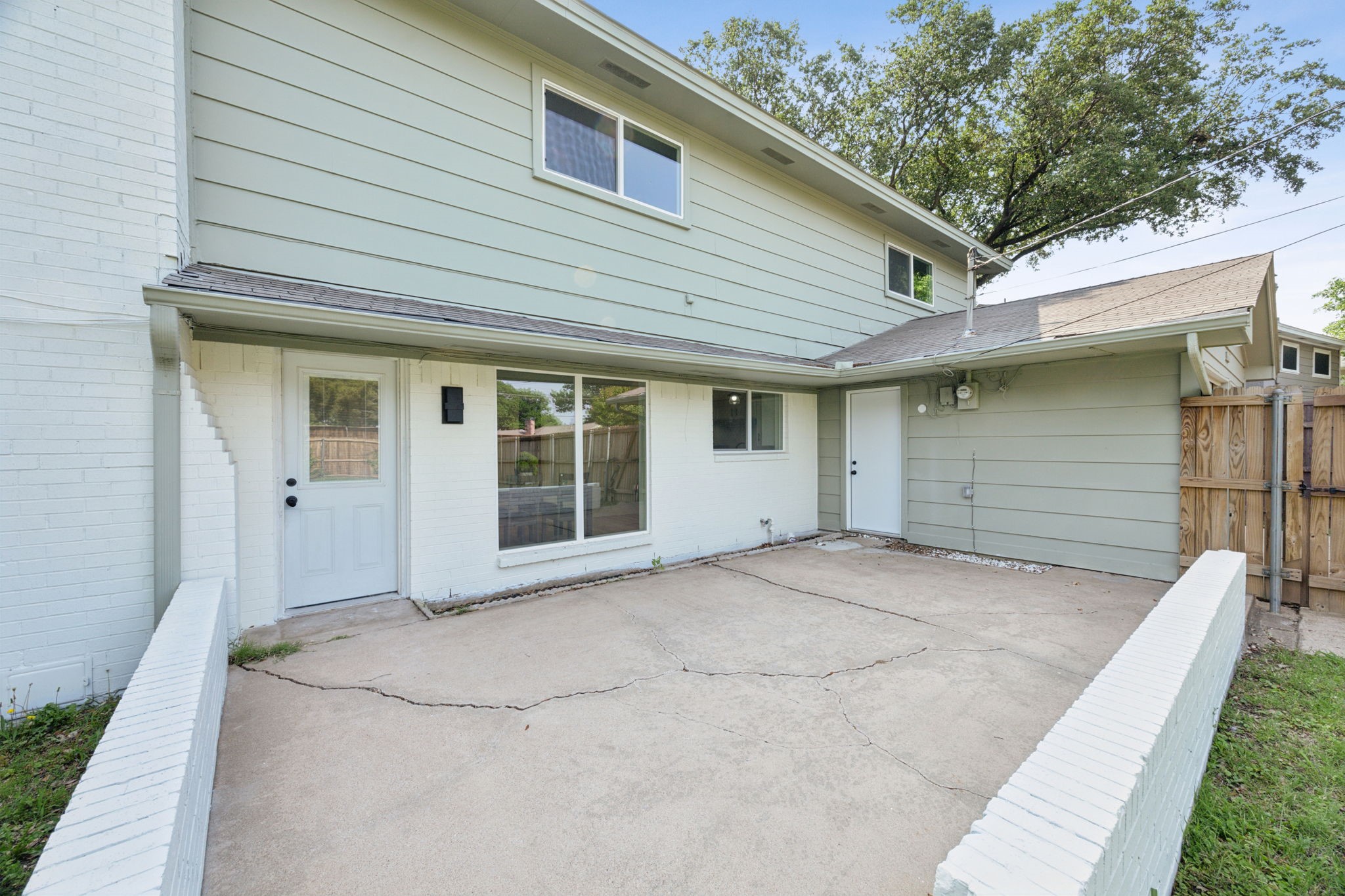 1915 Greenhaven Drive