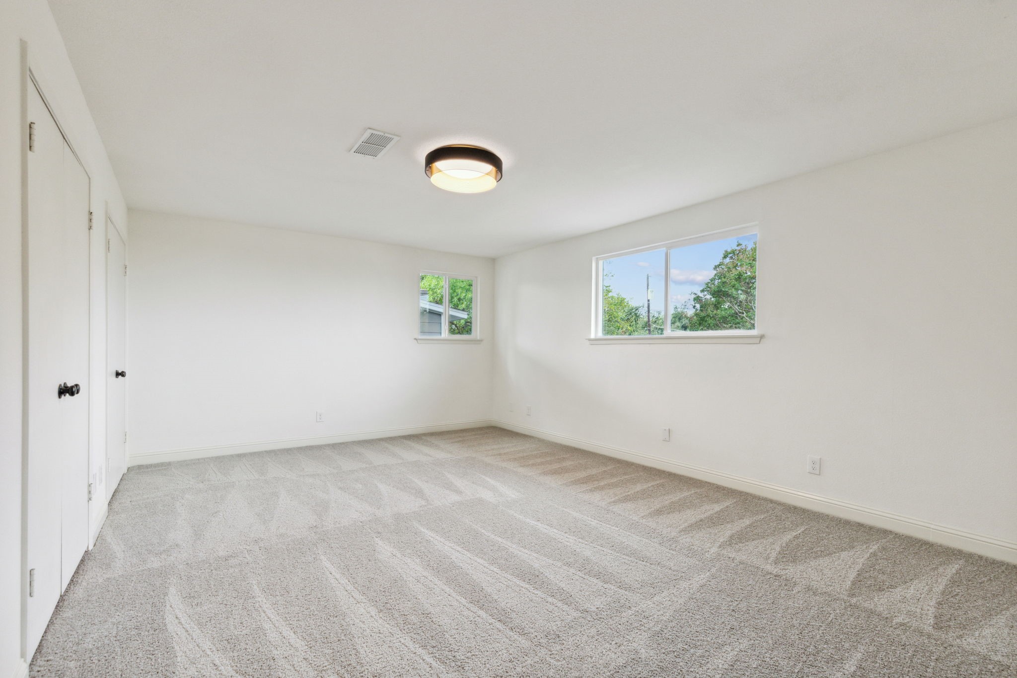 1915 Greenhaven Drive