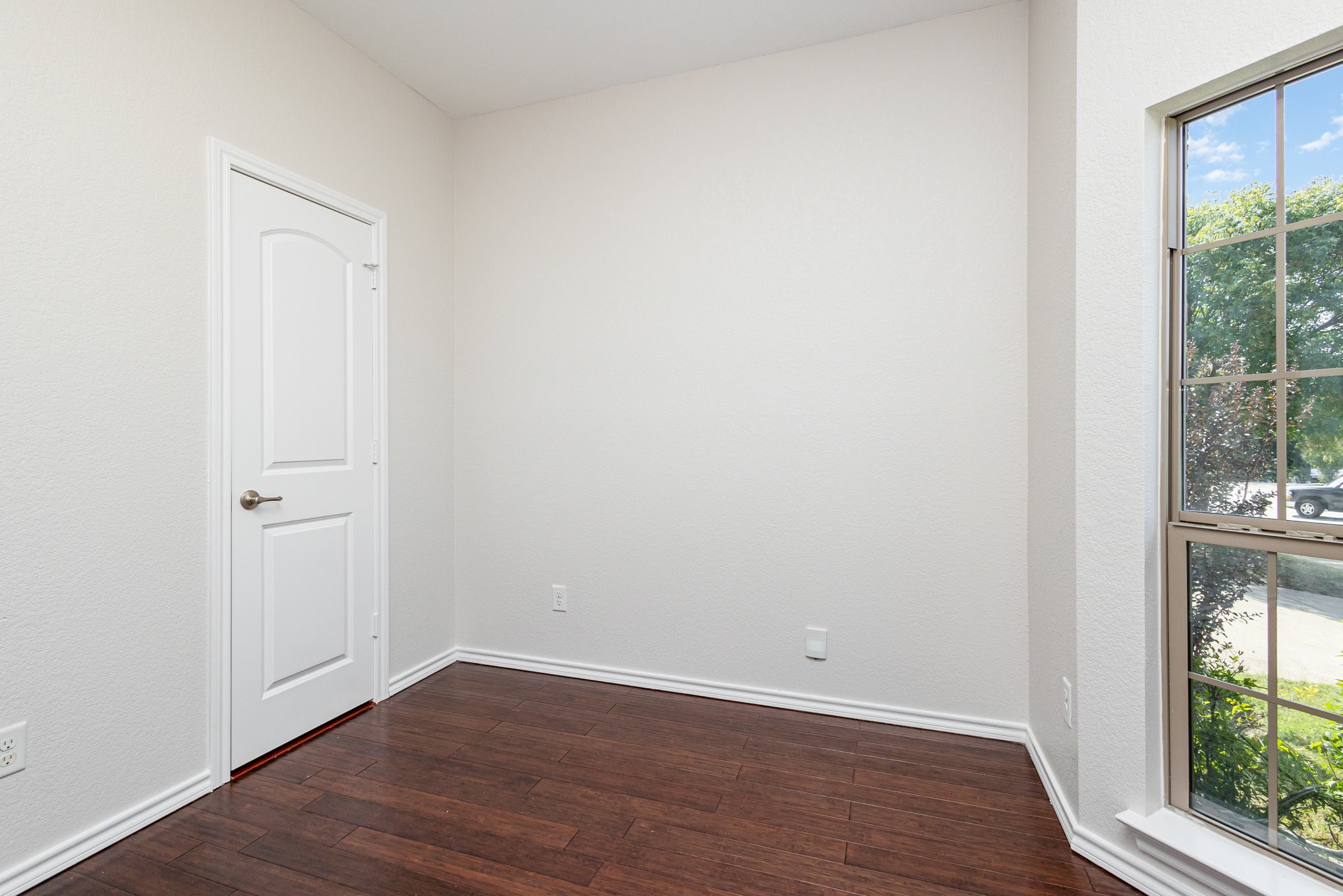 803 Bahar Court