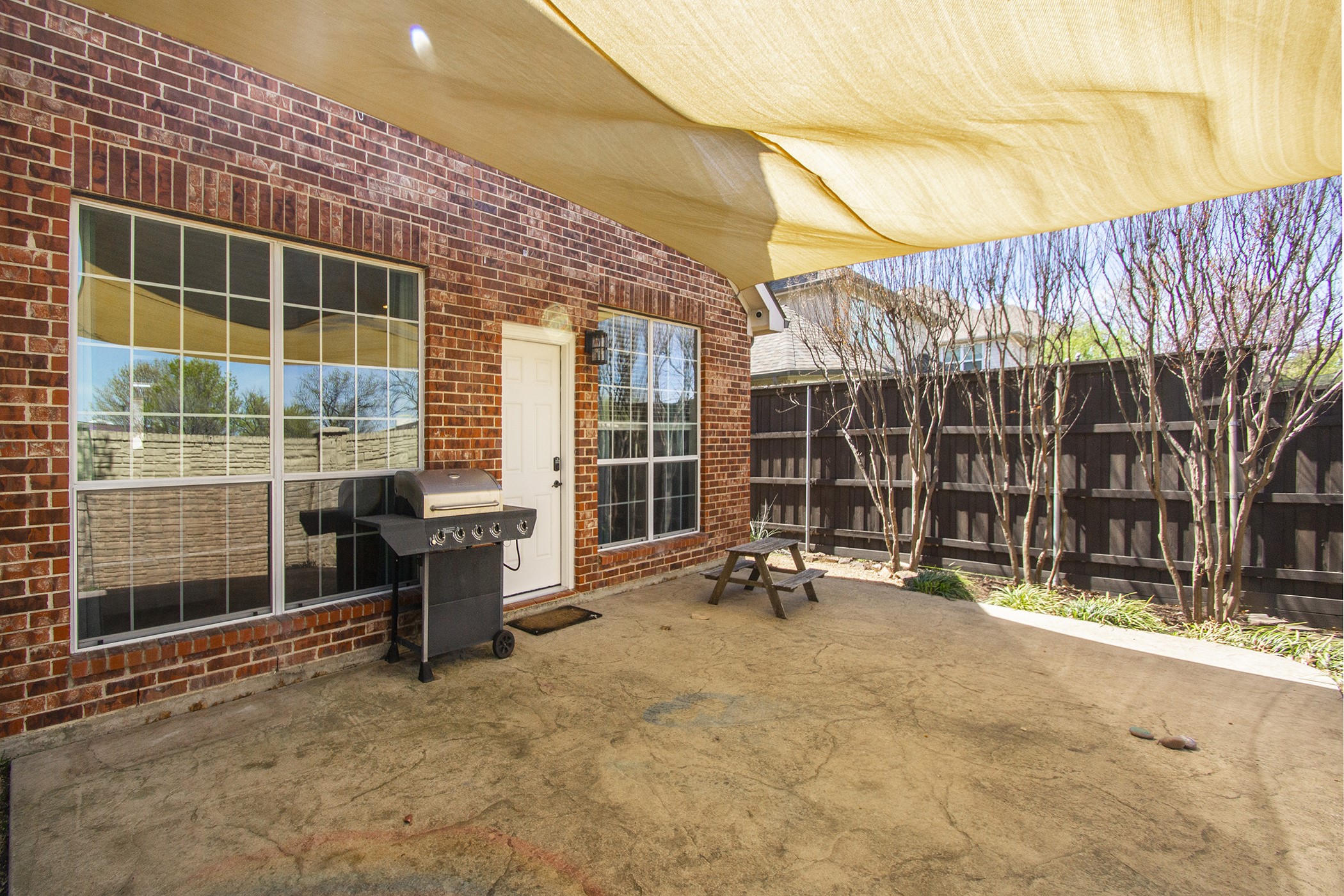 421 Long Cove Court