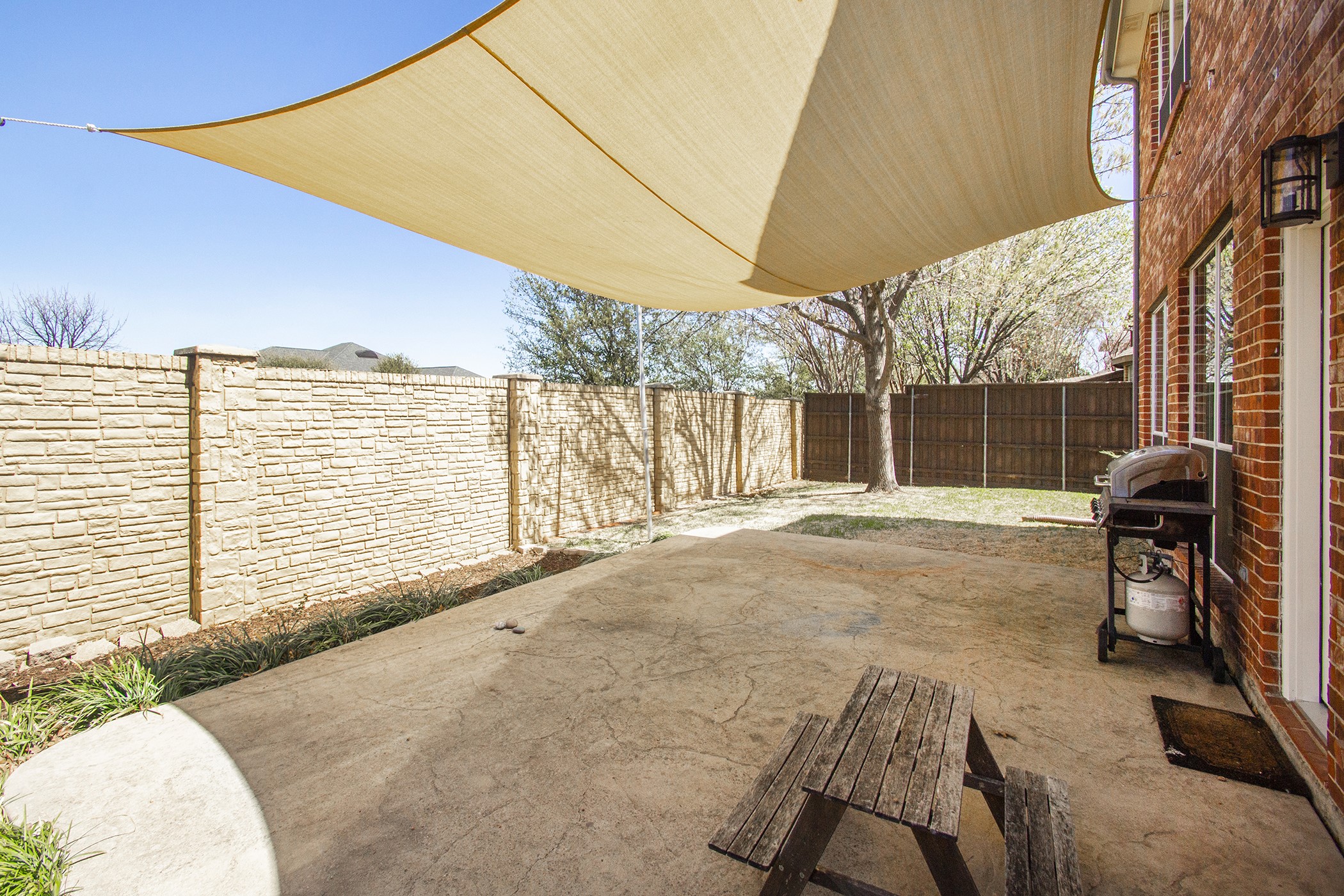 421 Long Cove Court