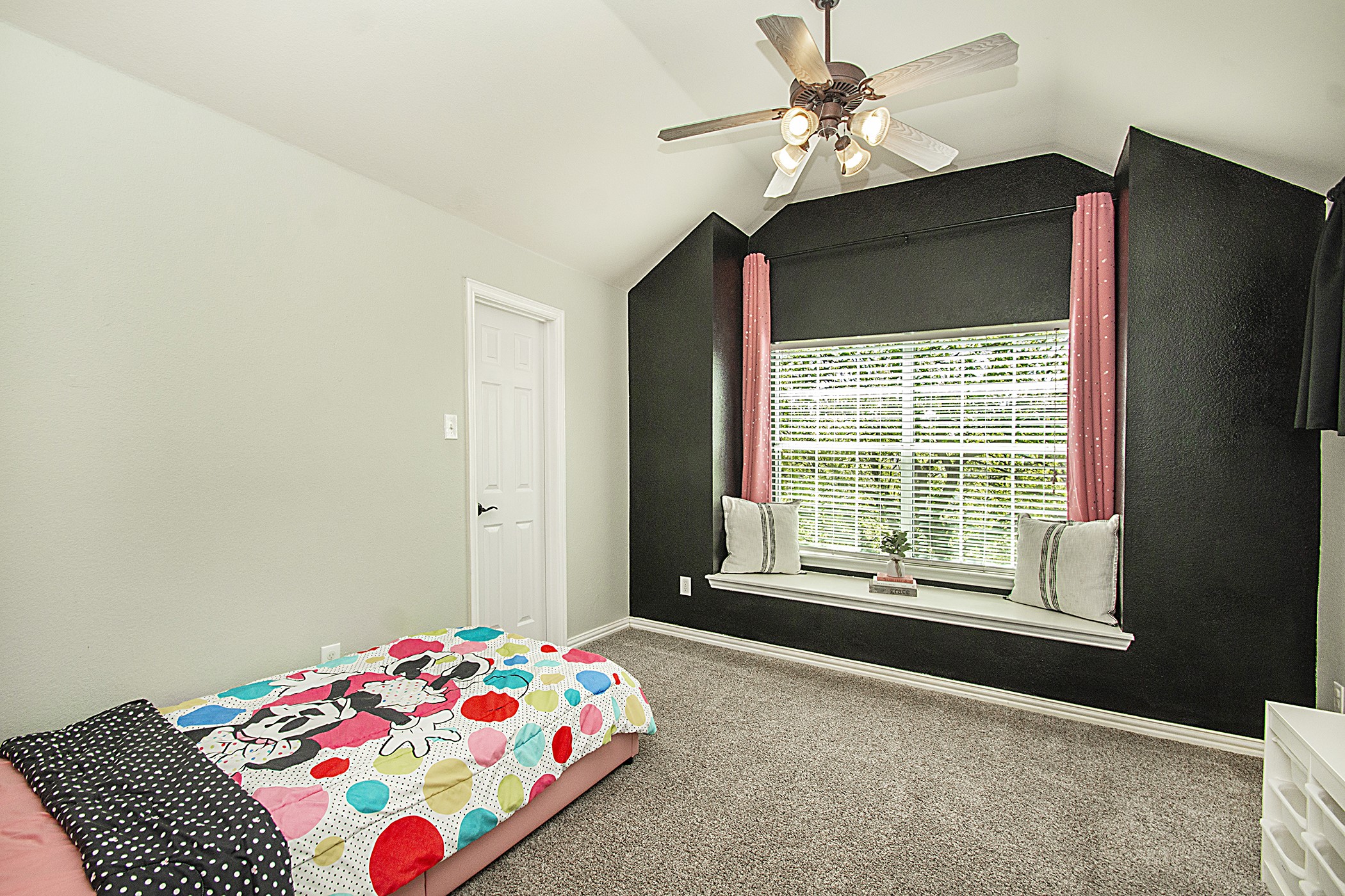 421 Long Cove Court