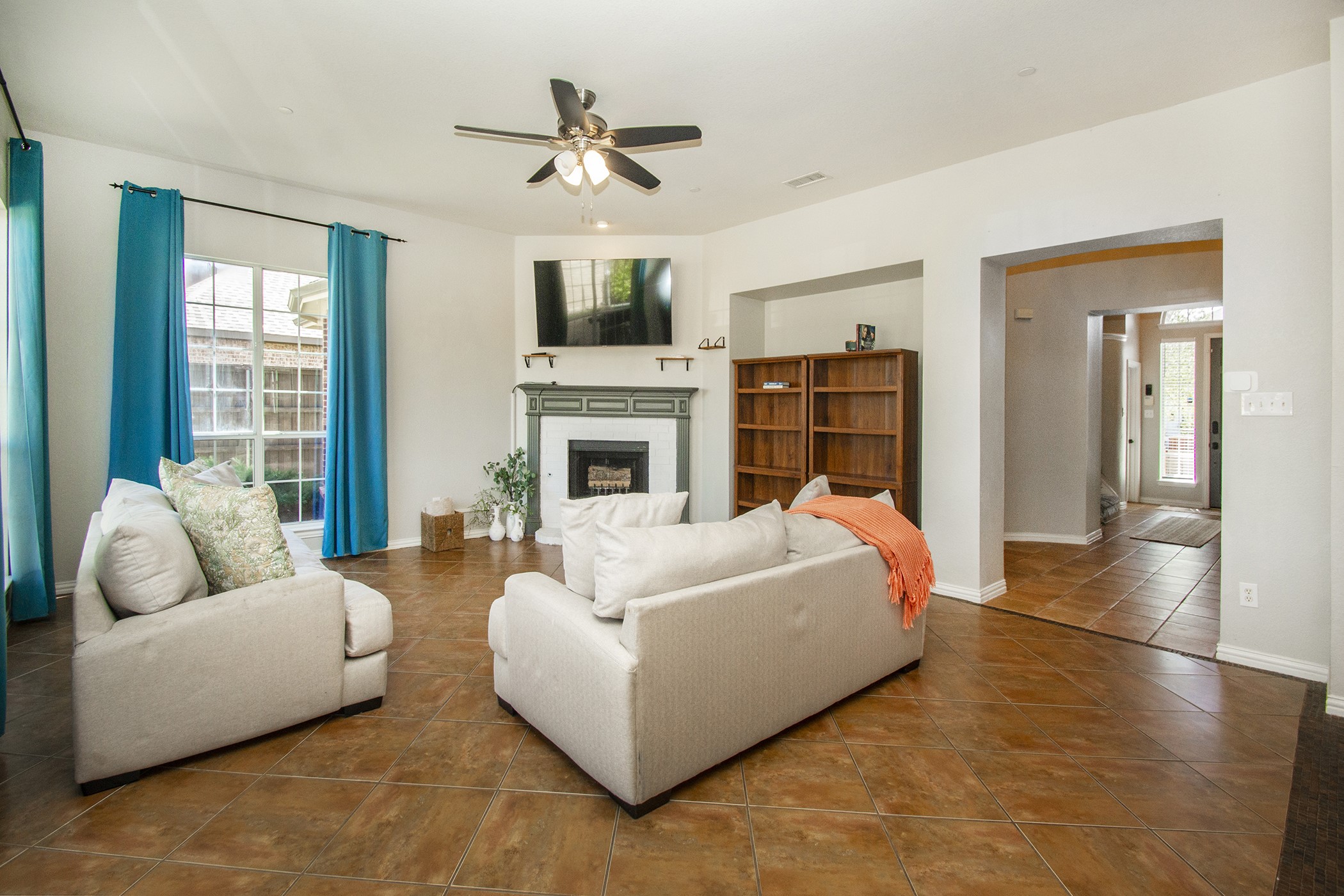 421 Long Cove Court