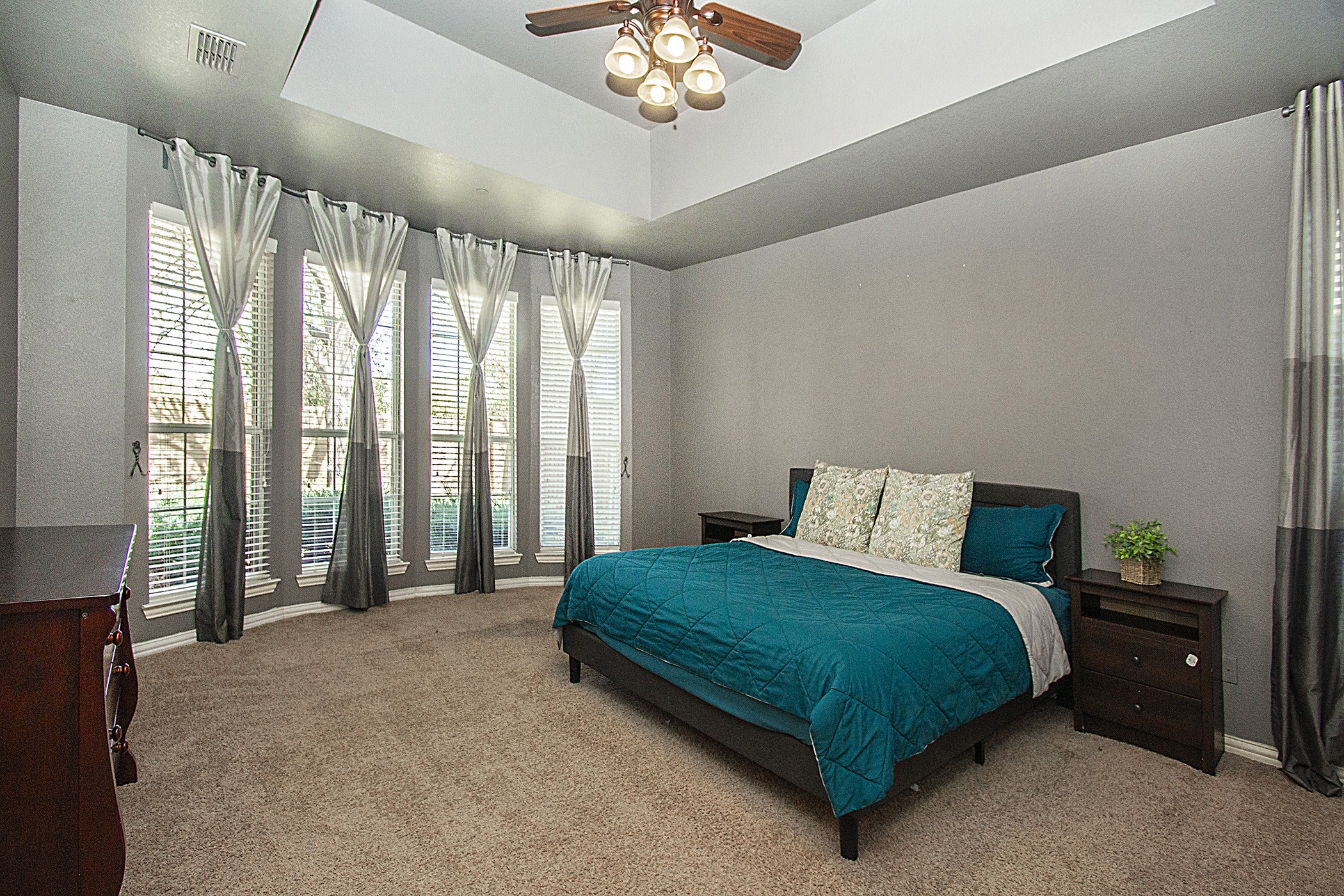 421 Long Cove Court