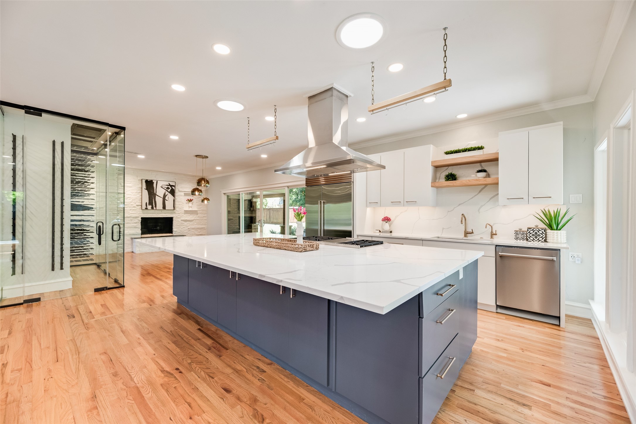 7037 Alpha Road