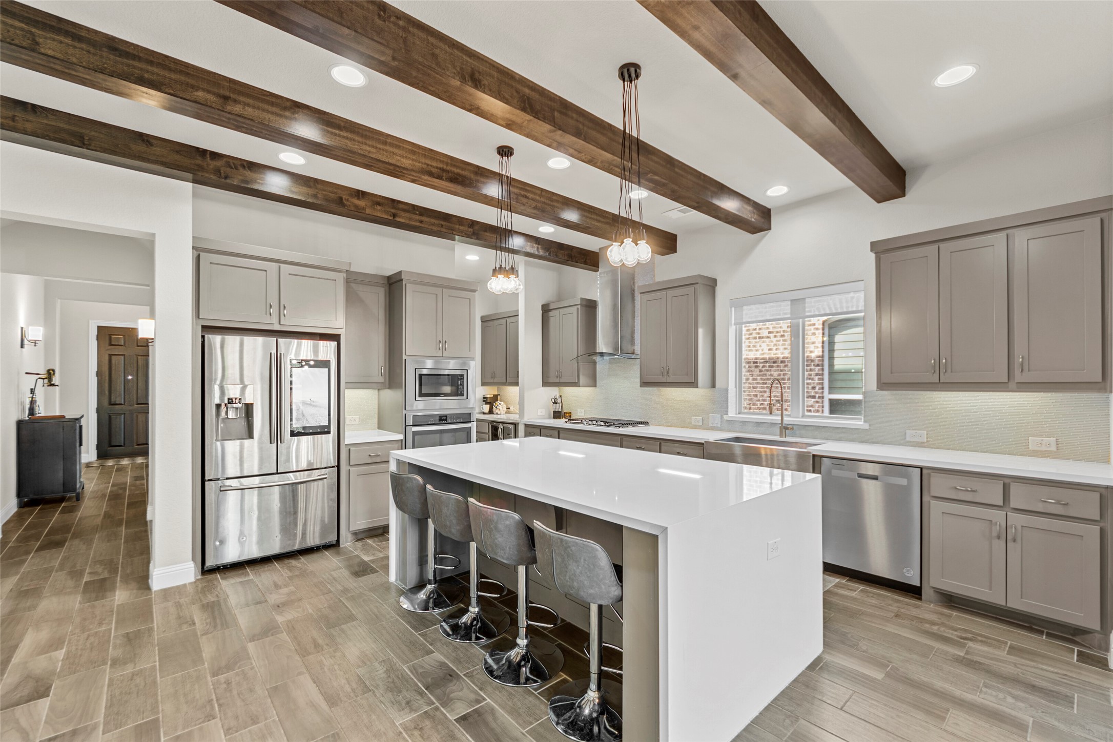 7017 St George S Drive