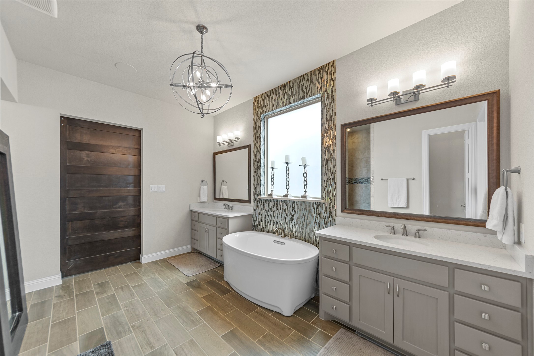 7017 St George S Drive