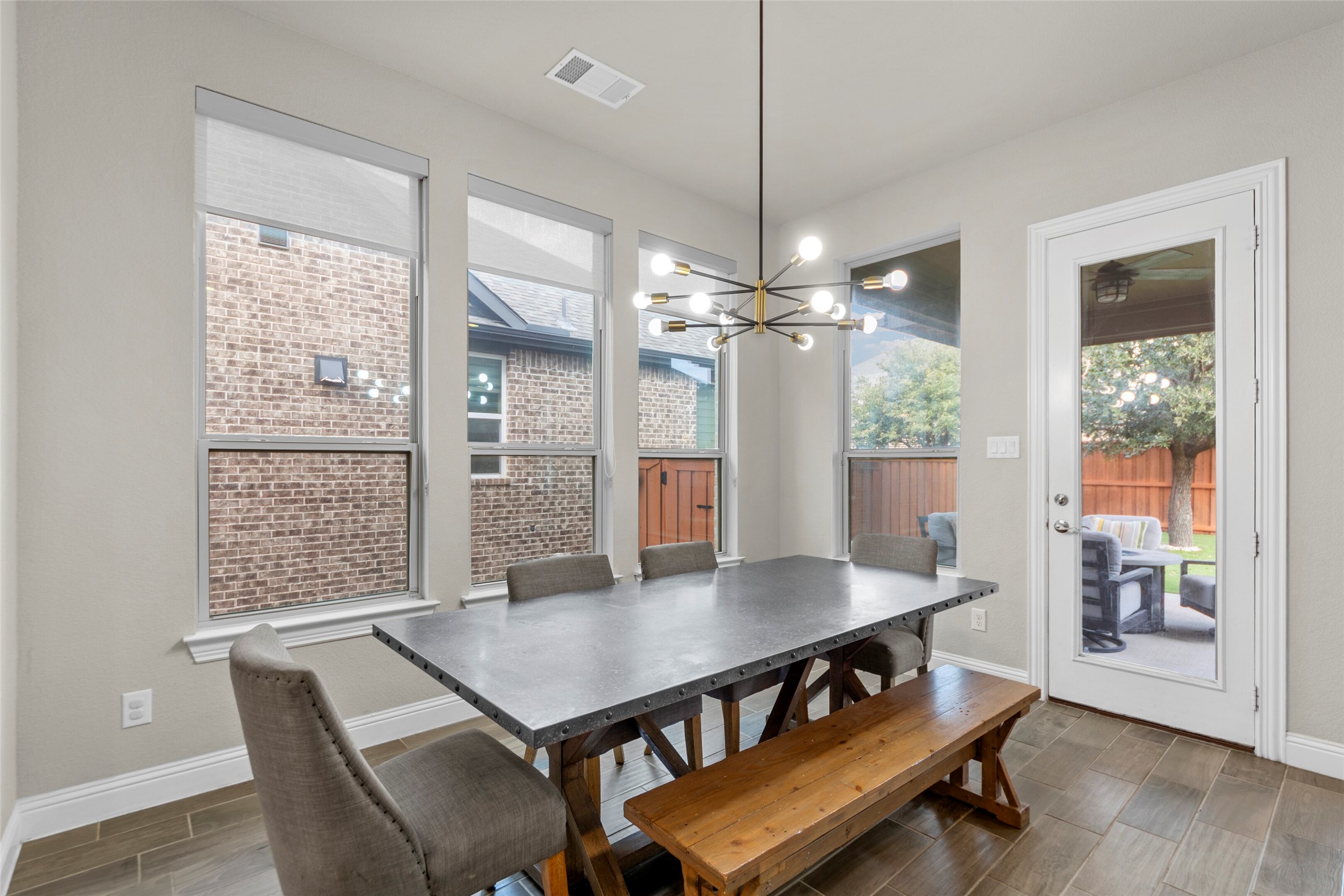 7017 St George S Drive