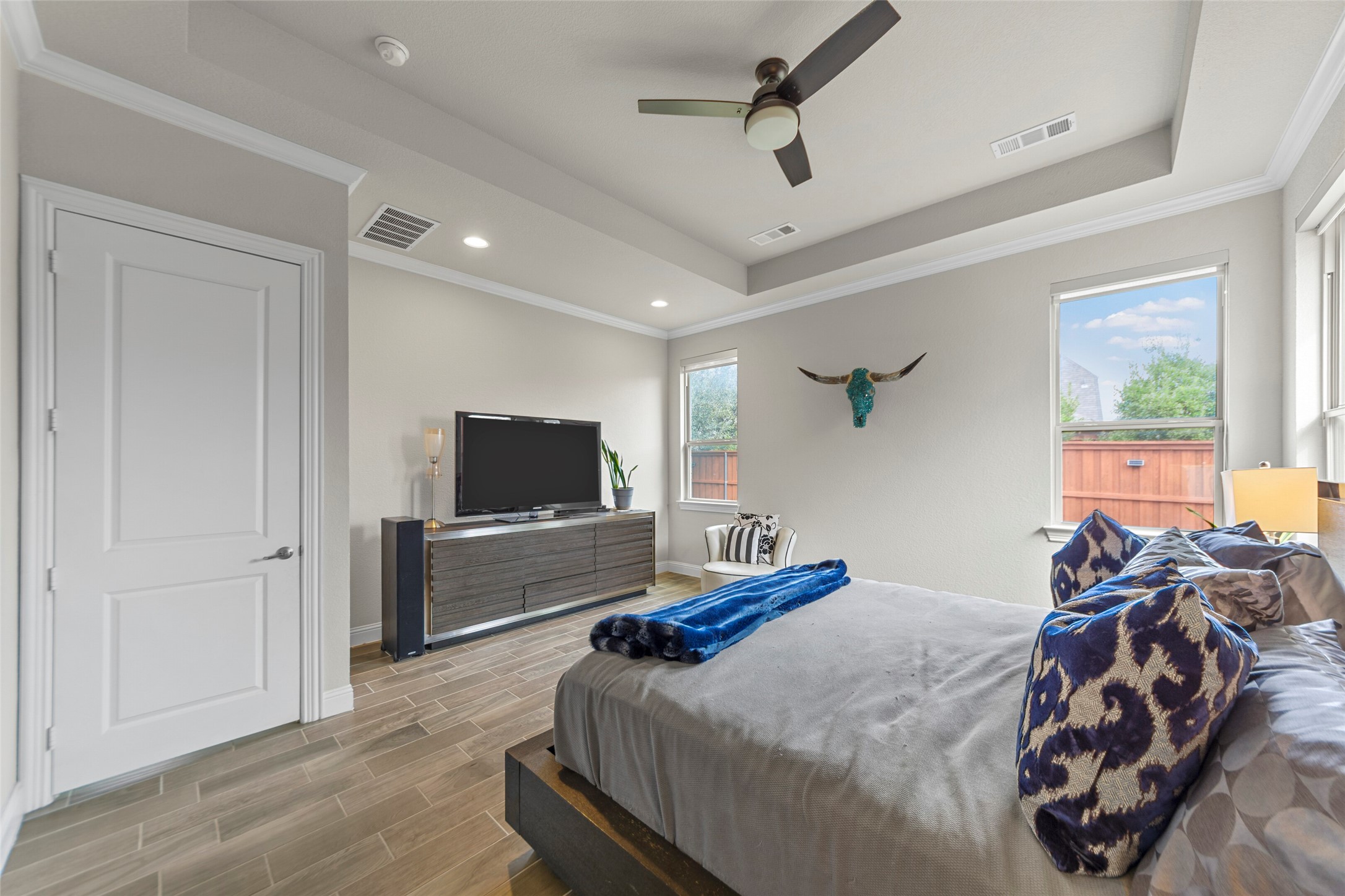 7017 St George S Drive