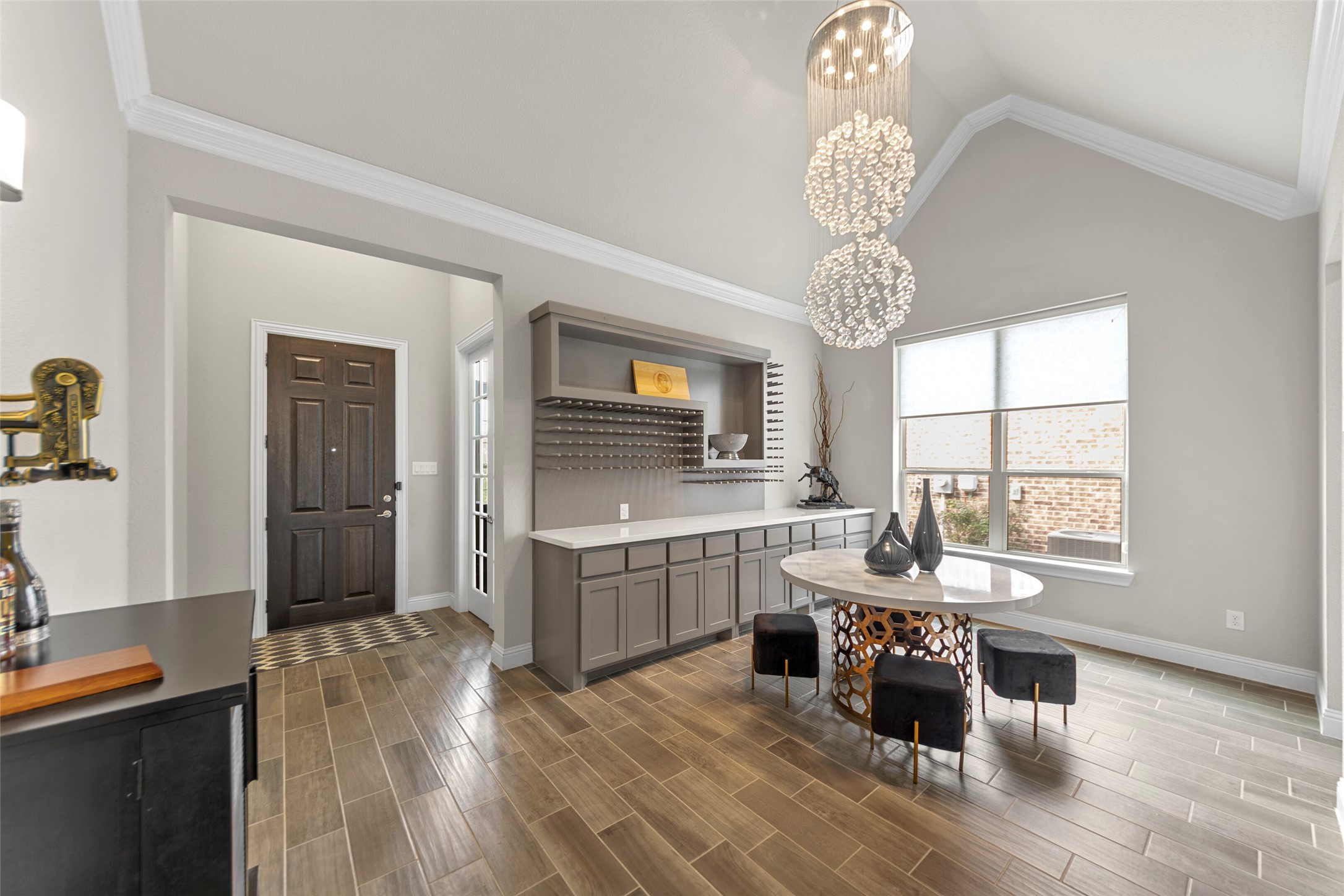 7017 St George S Drive