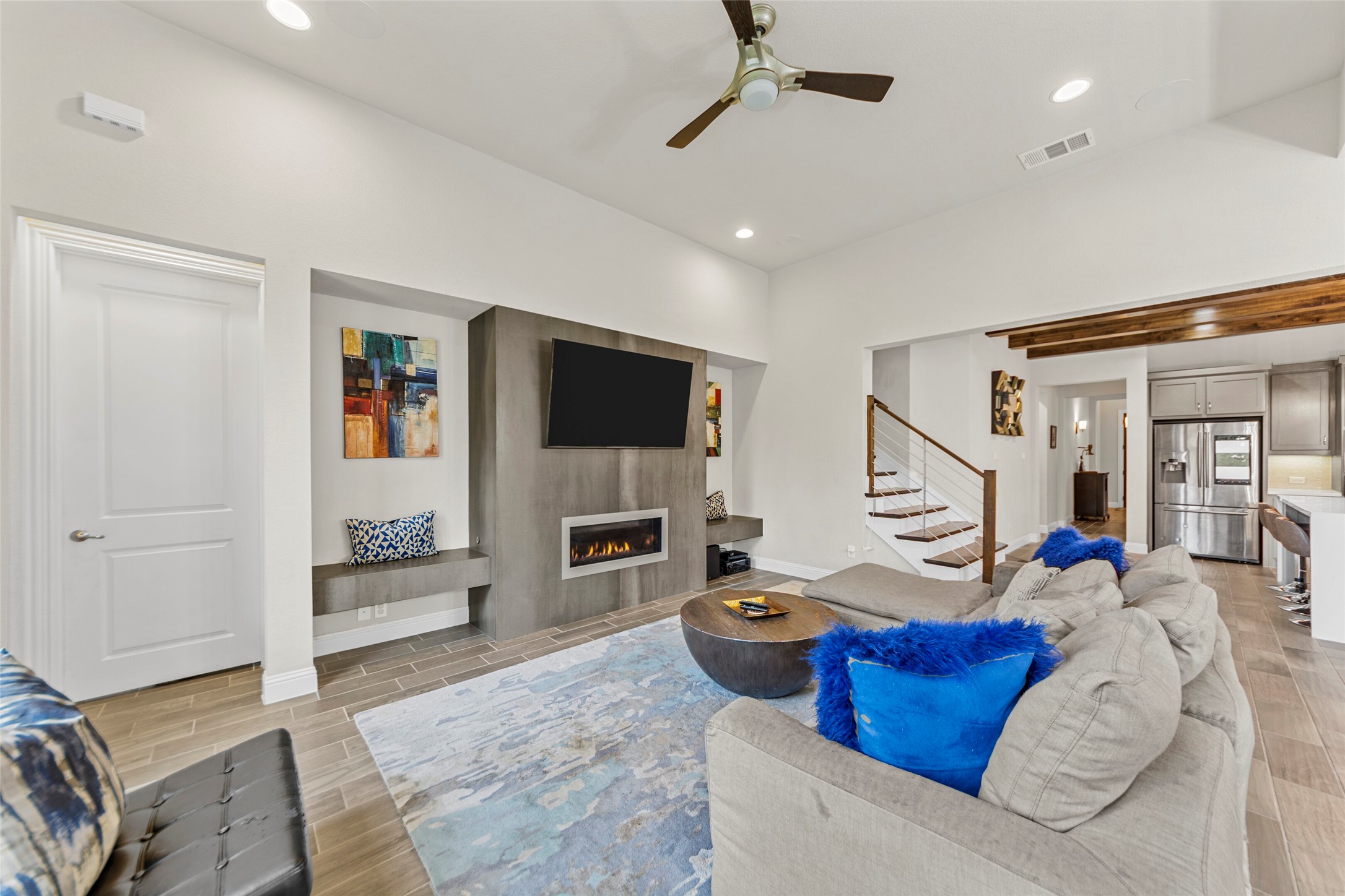 7017 St George S Drive