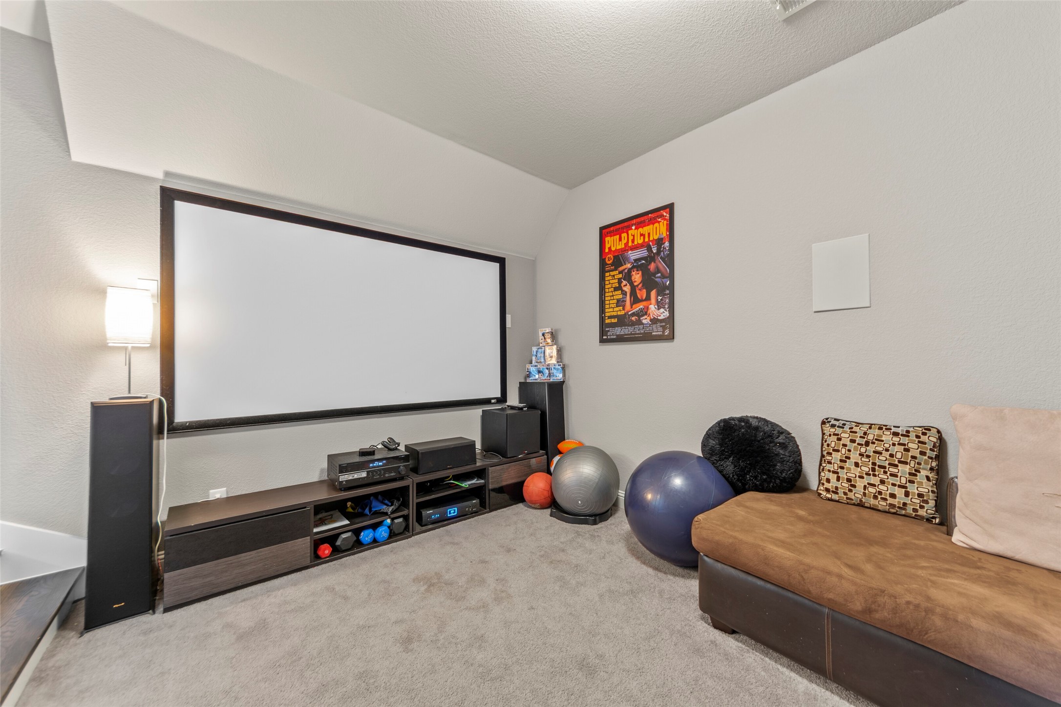 7017 St George S Drive