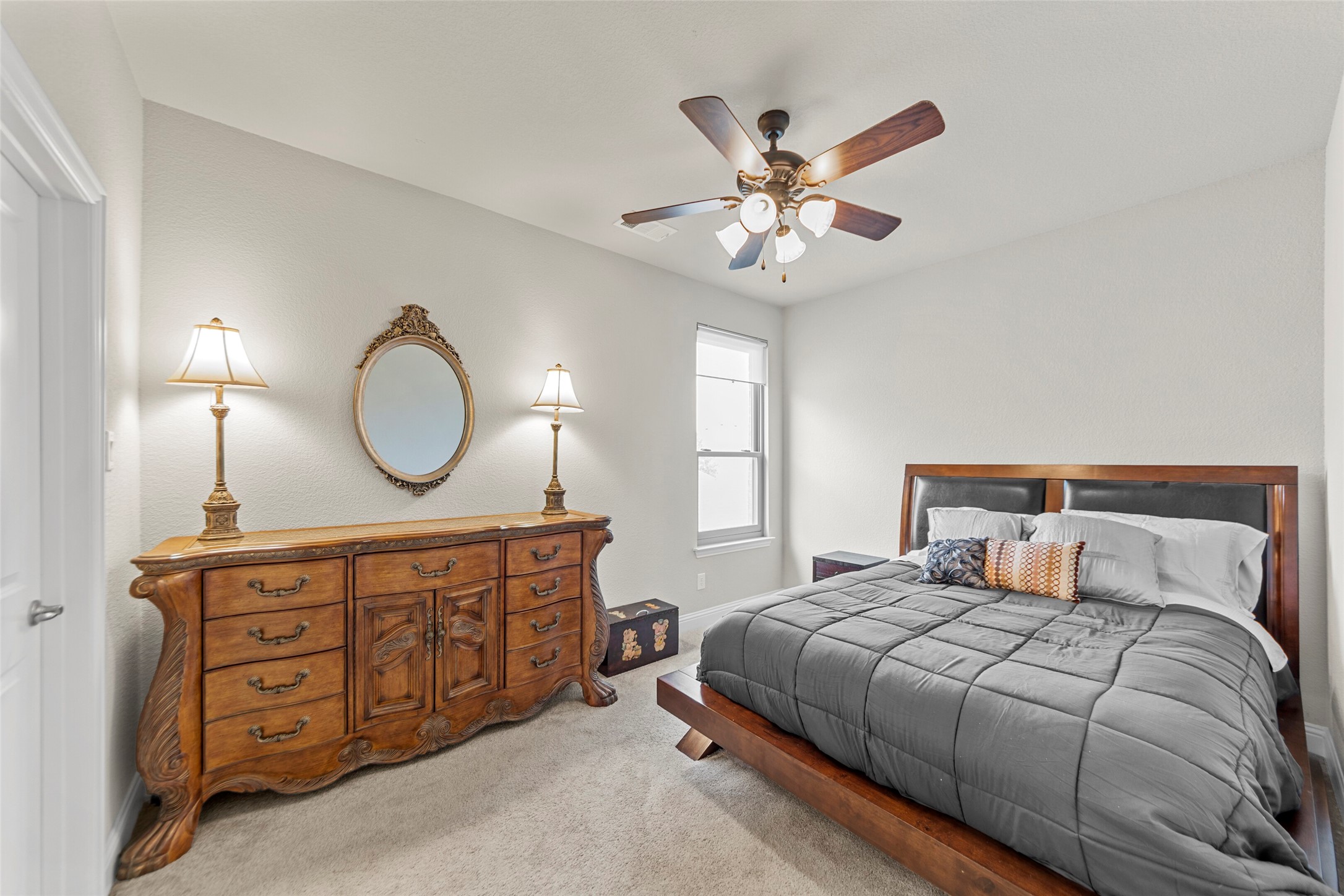 7017 St George S Drive