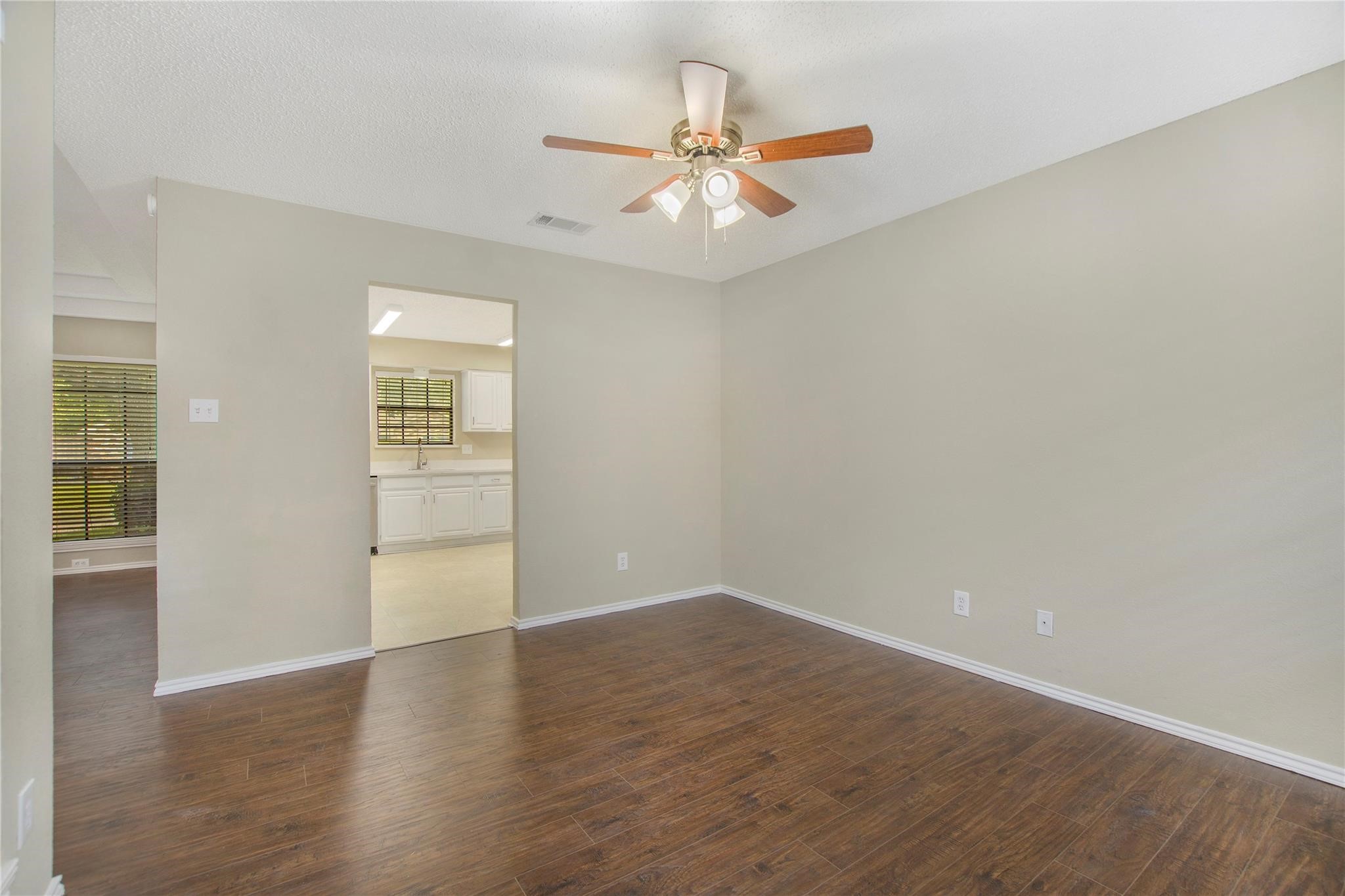 4115 San Mateo Drive