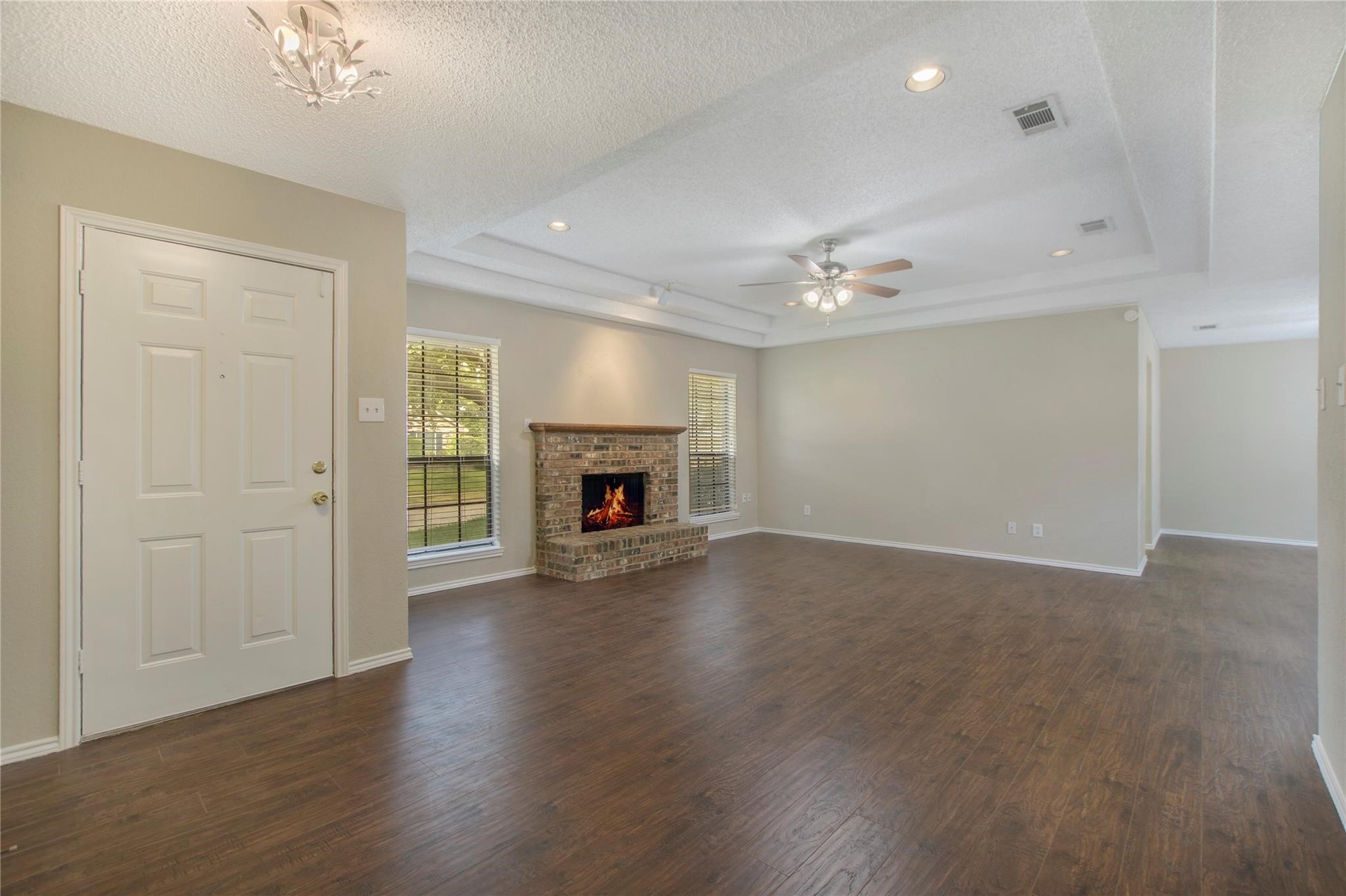 4115 San Mateo Drive