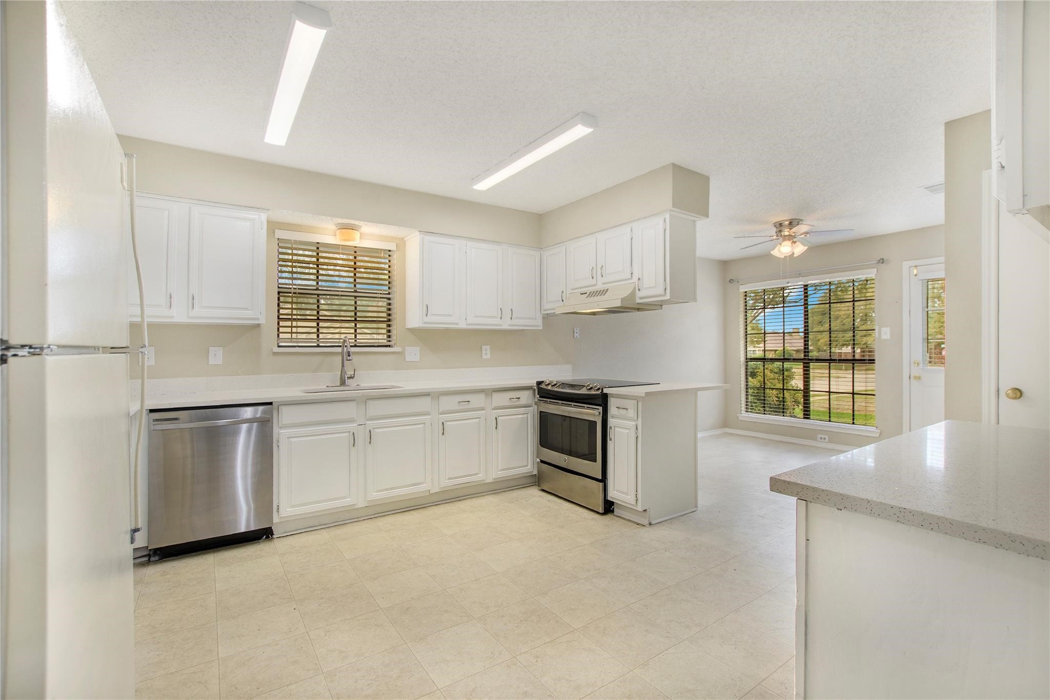 4115 San Mateo Drive
