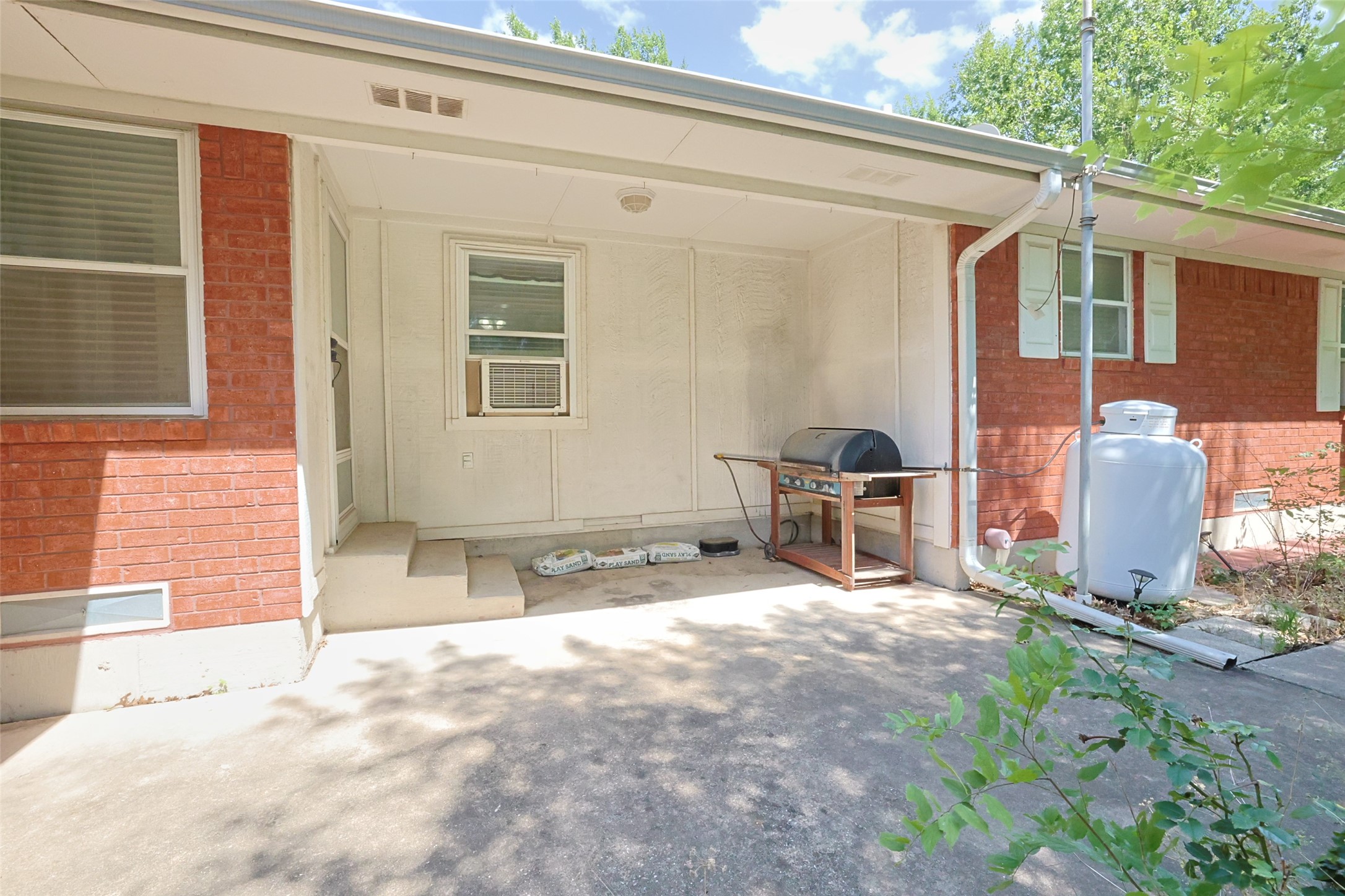2550 W Lucas Road