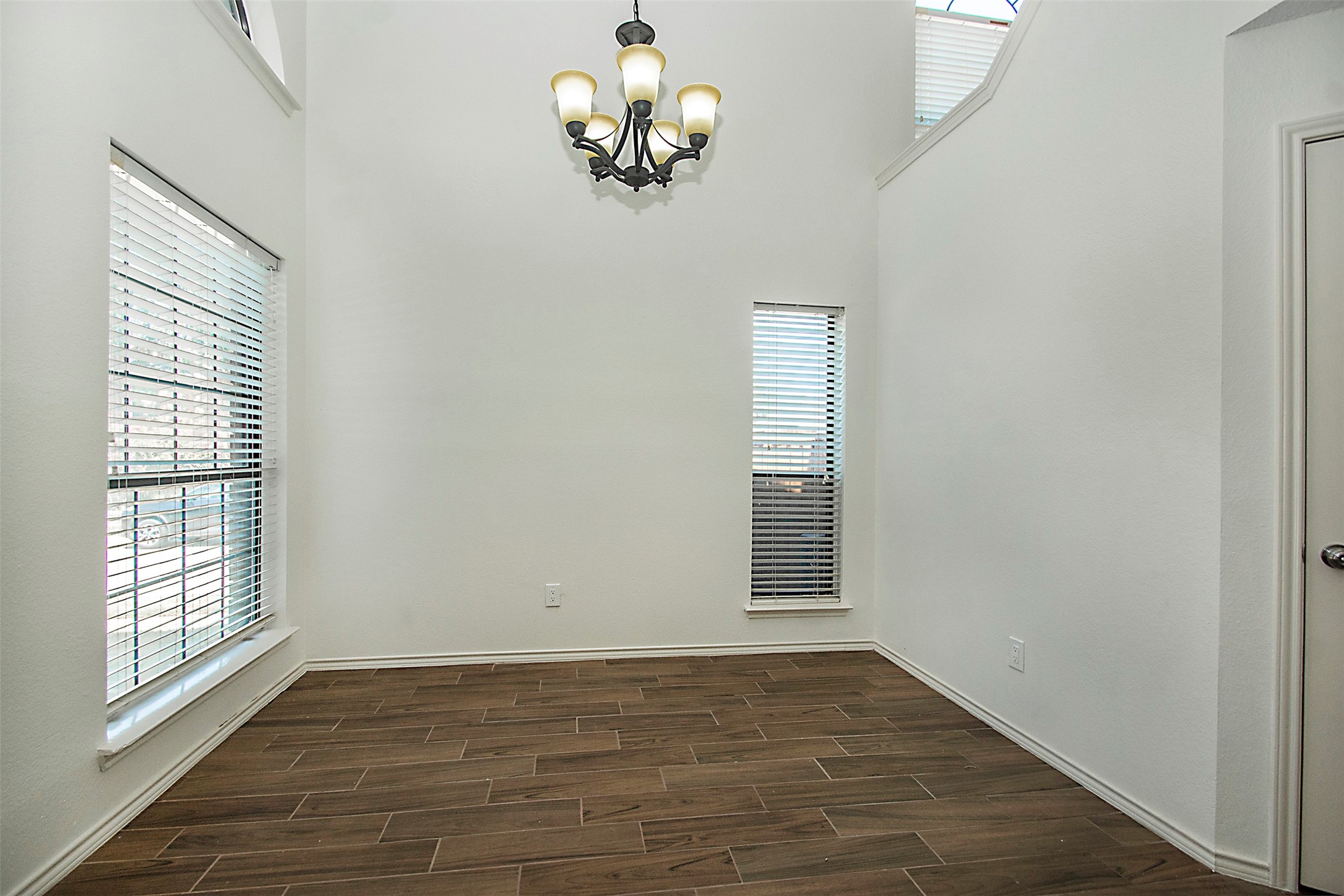 3800 Suffolk Lane