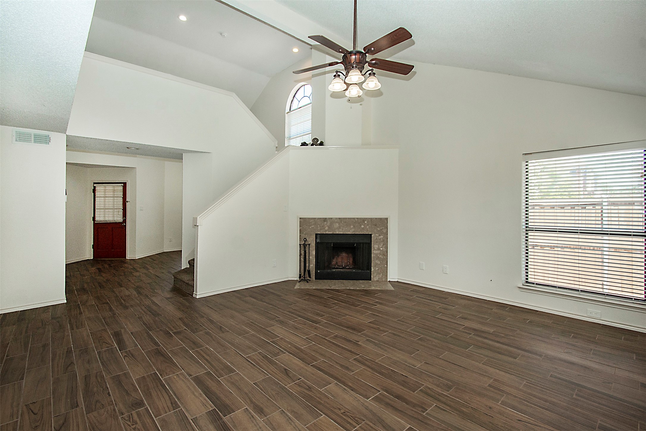 3800 Suffolk Lane