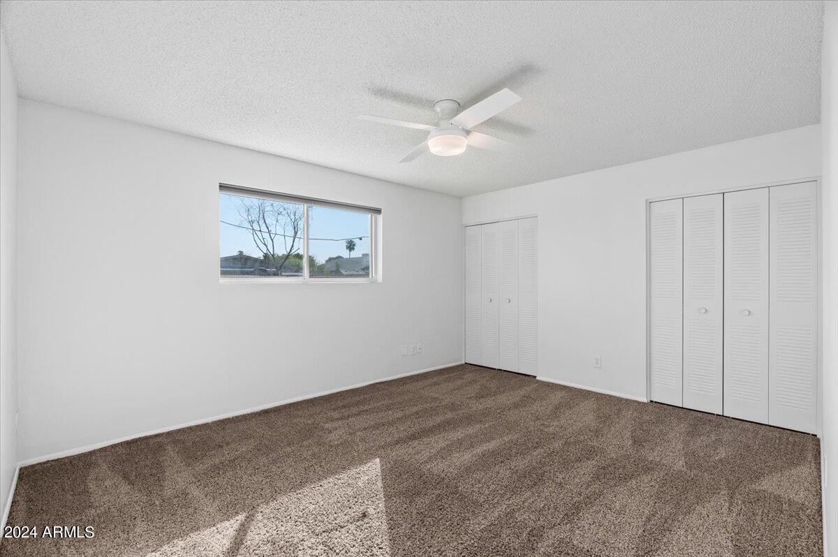 2105 S RIVER Drive