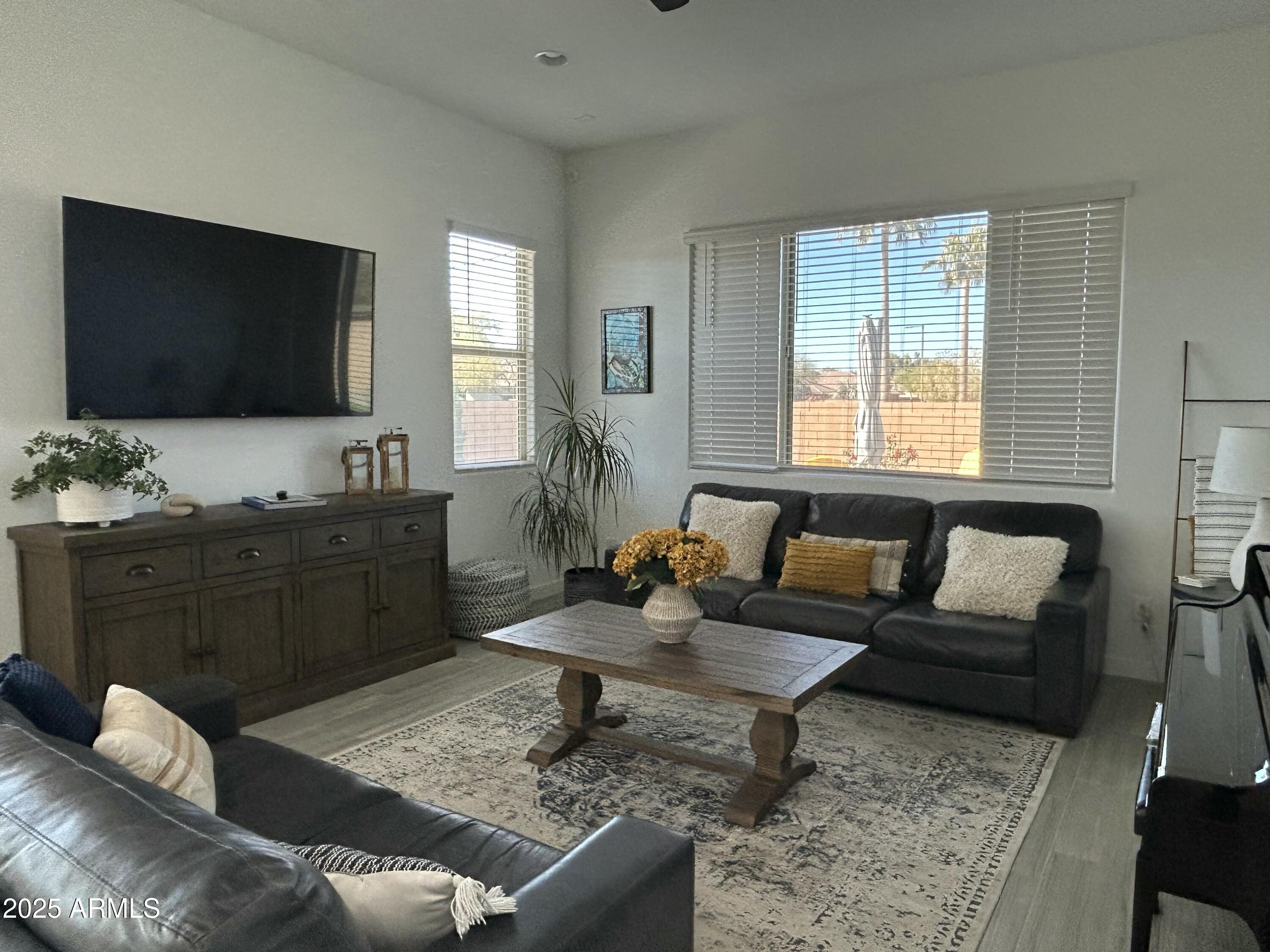 2507 N CASA GRANDE Avenue