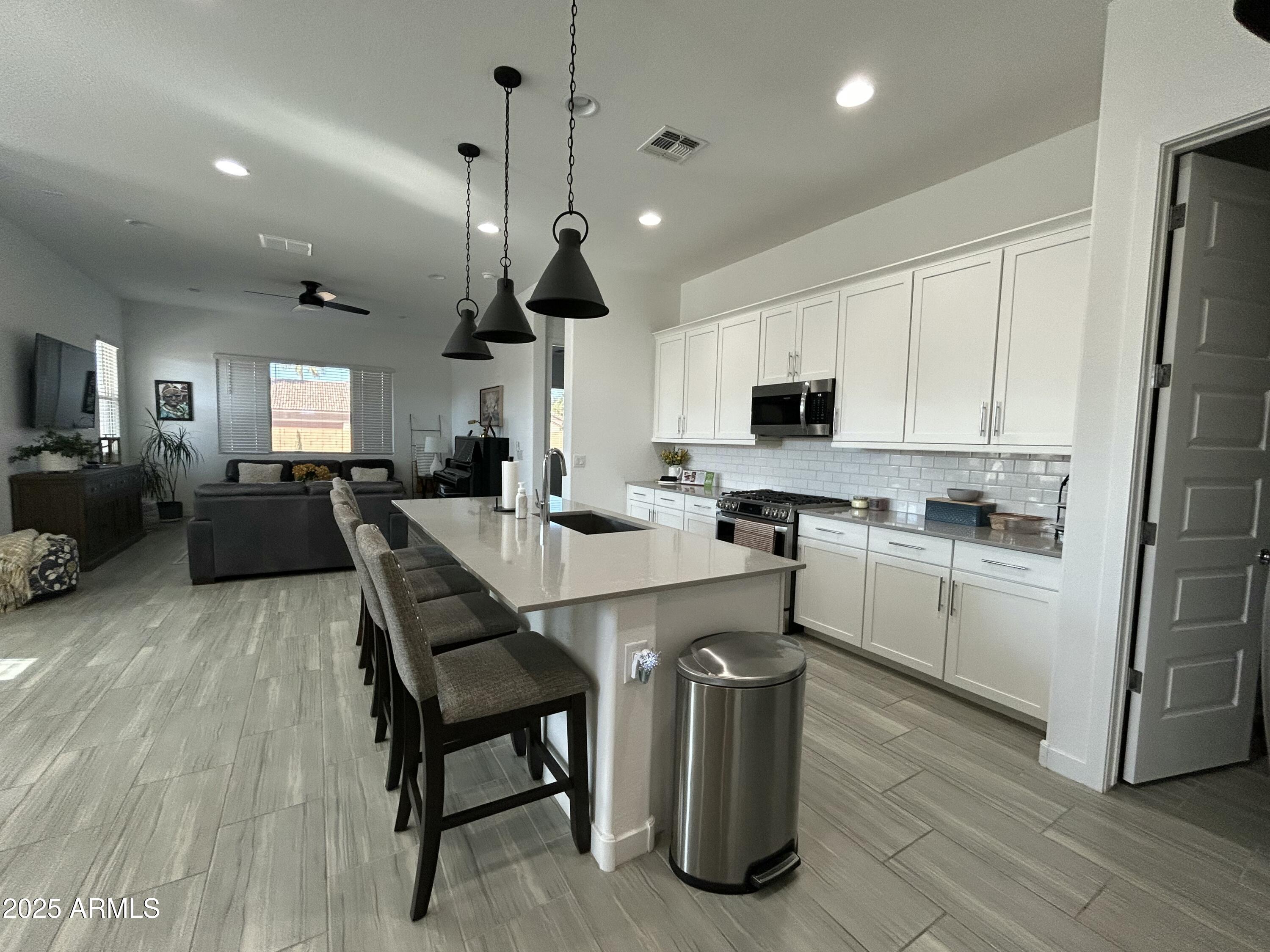 2507 N CASA GRANDE Avenue