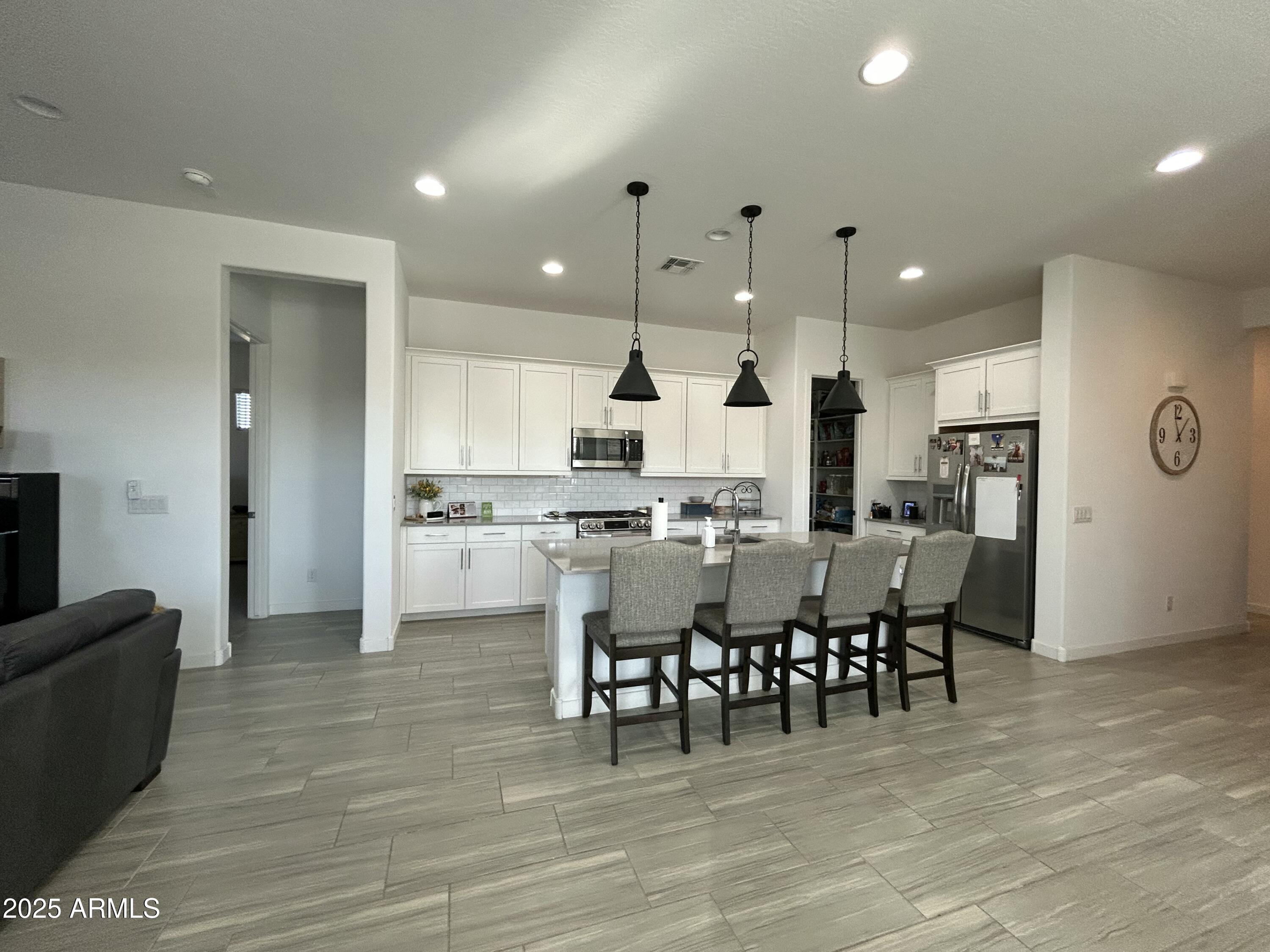 2507 N CASA GRANDE Avenue
