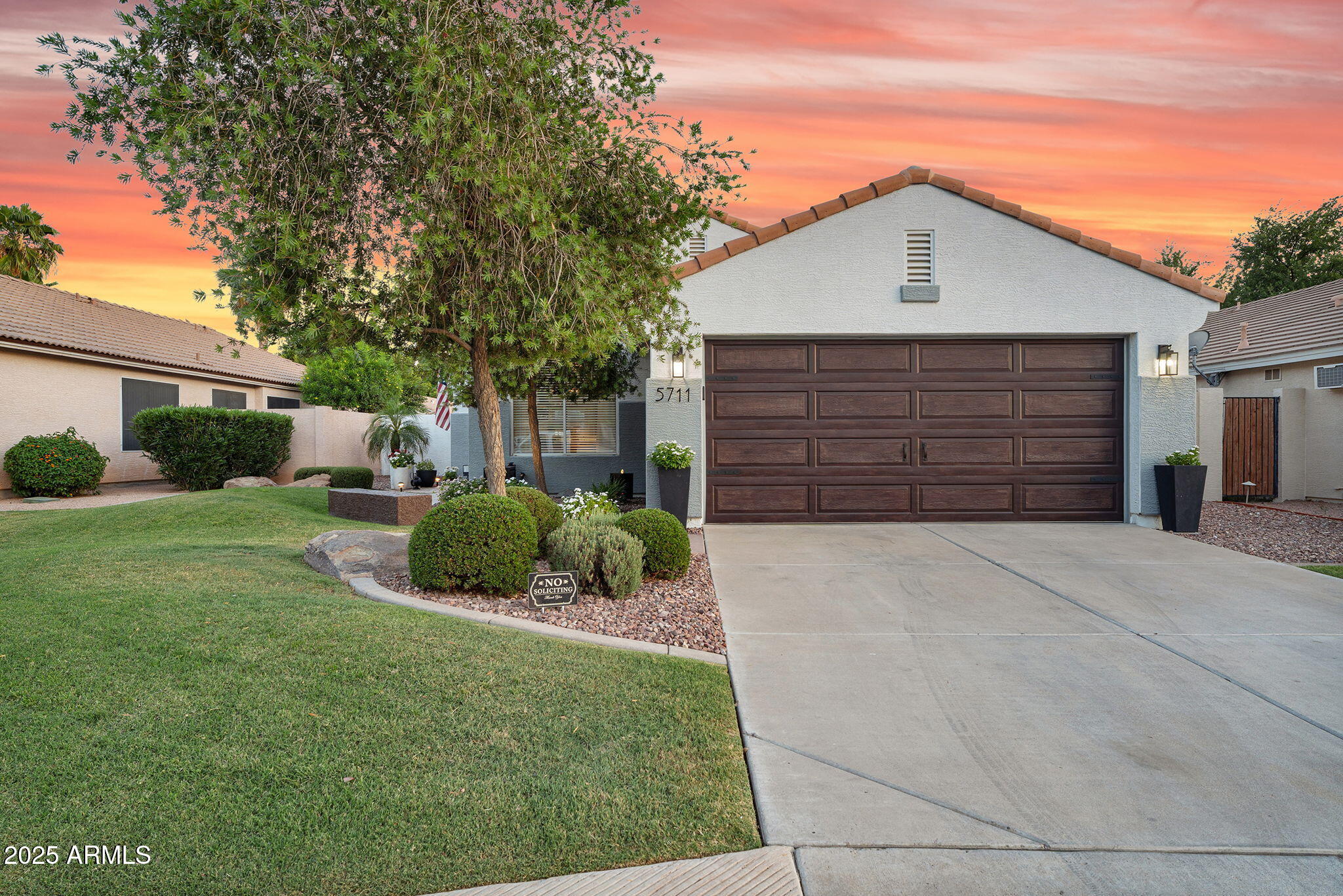 5711 E GABLE Avenue