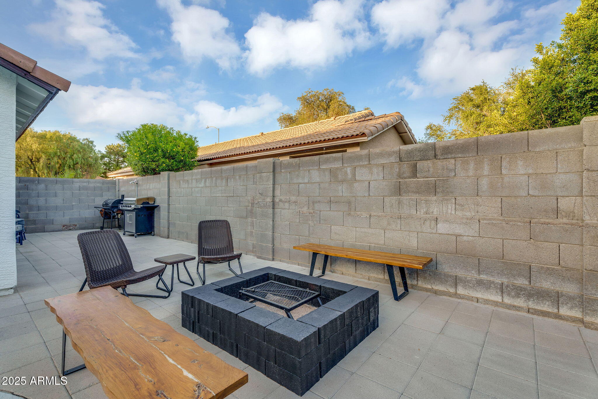 5711 E GABLE Avenue