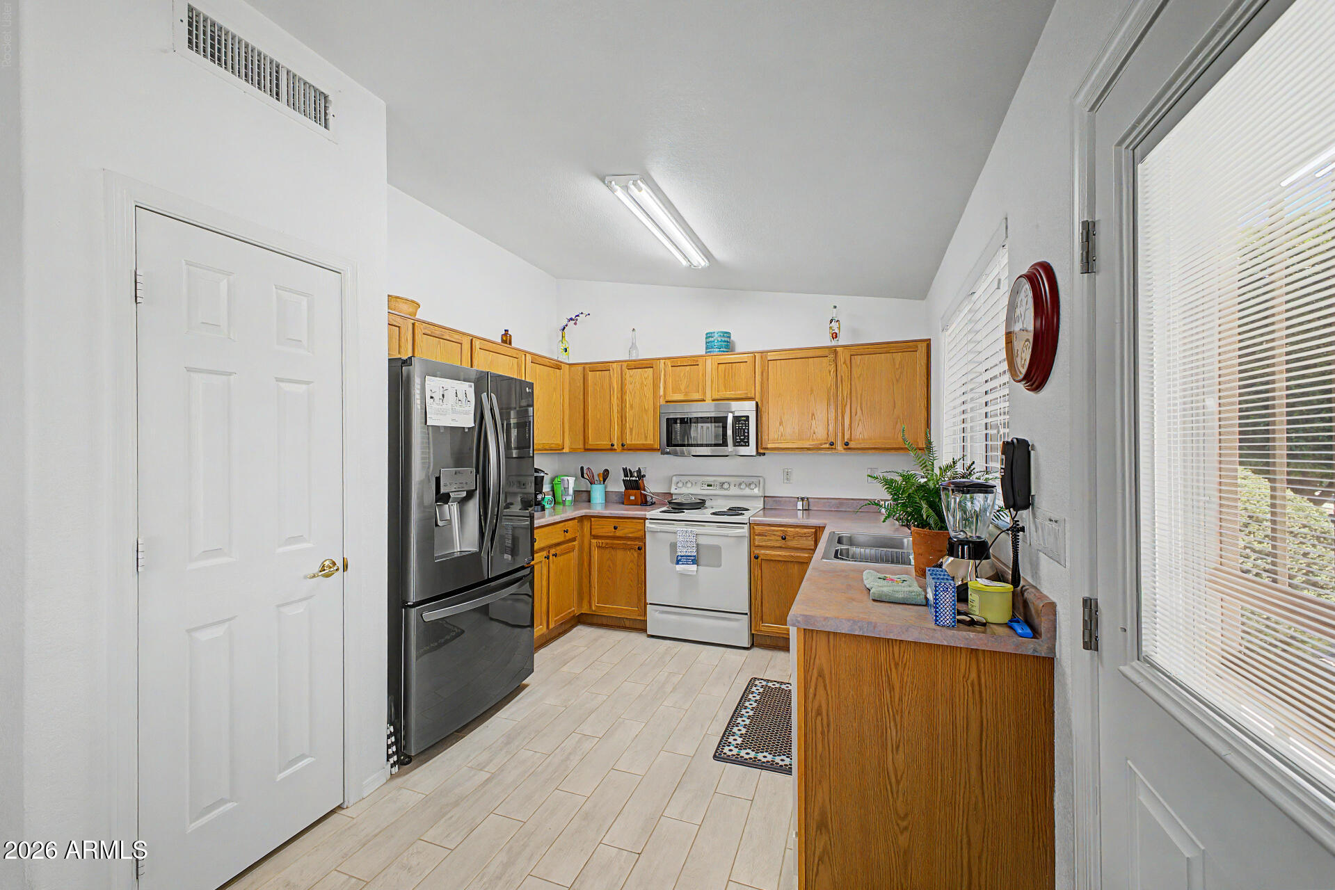 1433 E Cherry Hills Drive