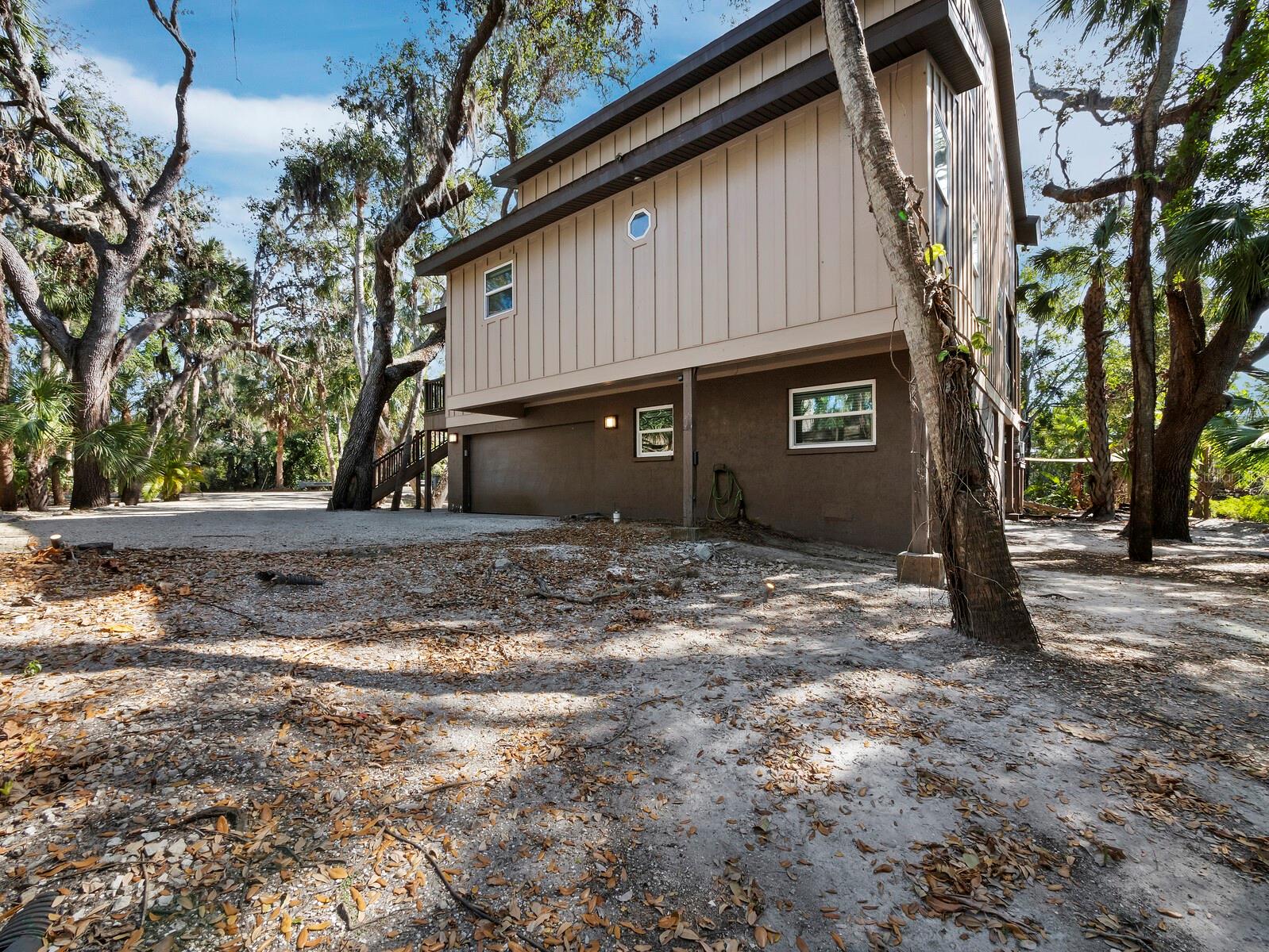 3376 S SECLUSION DR