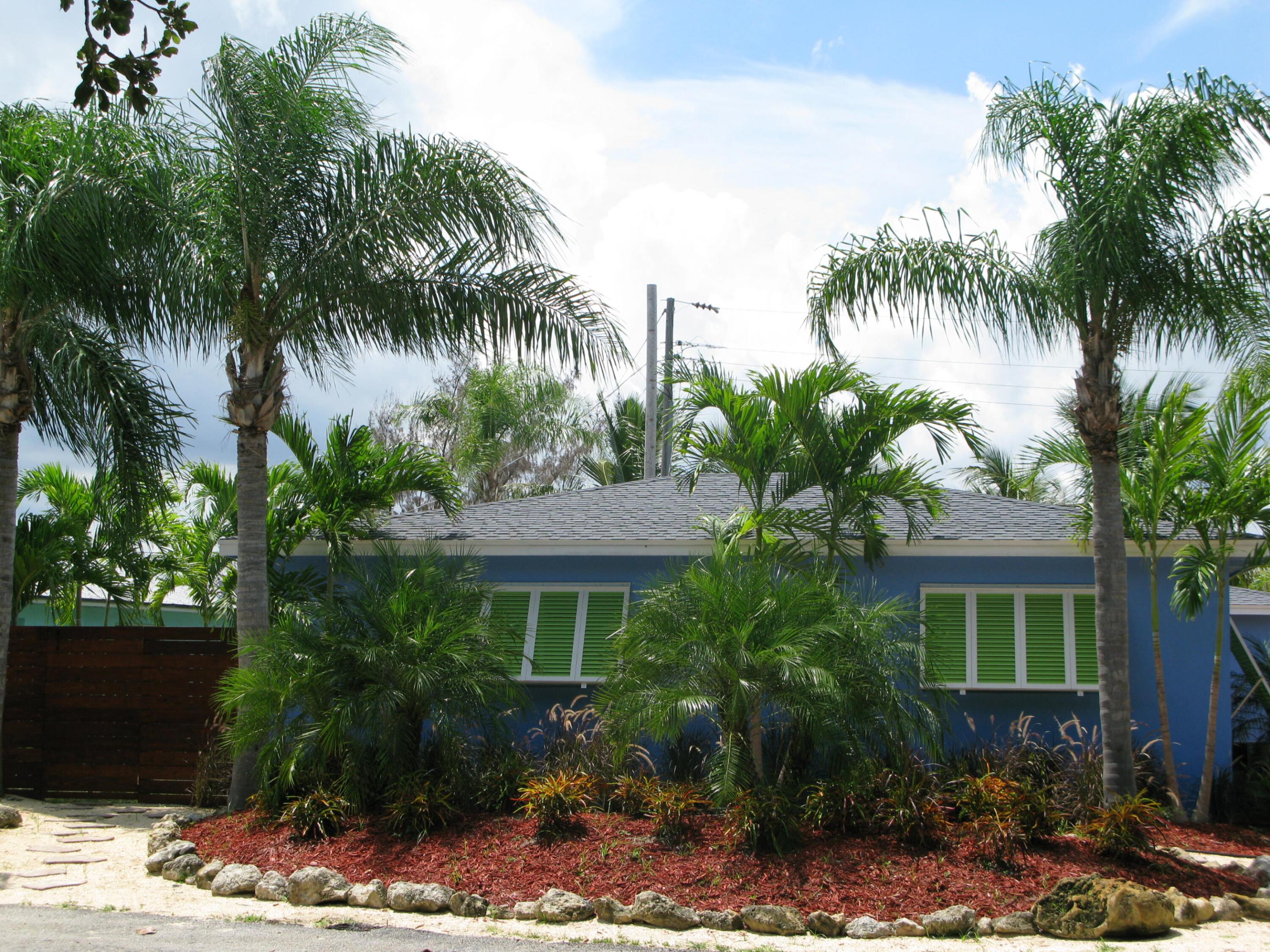 13767 Oleander Avenue E E