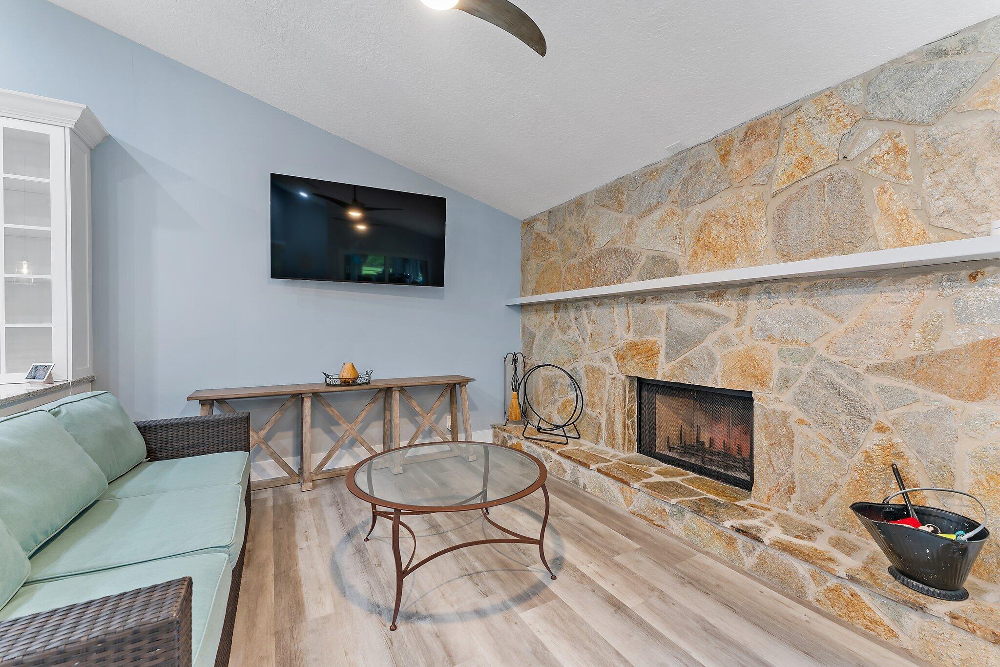 6799 Imperial Woods Road