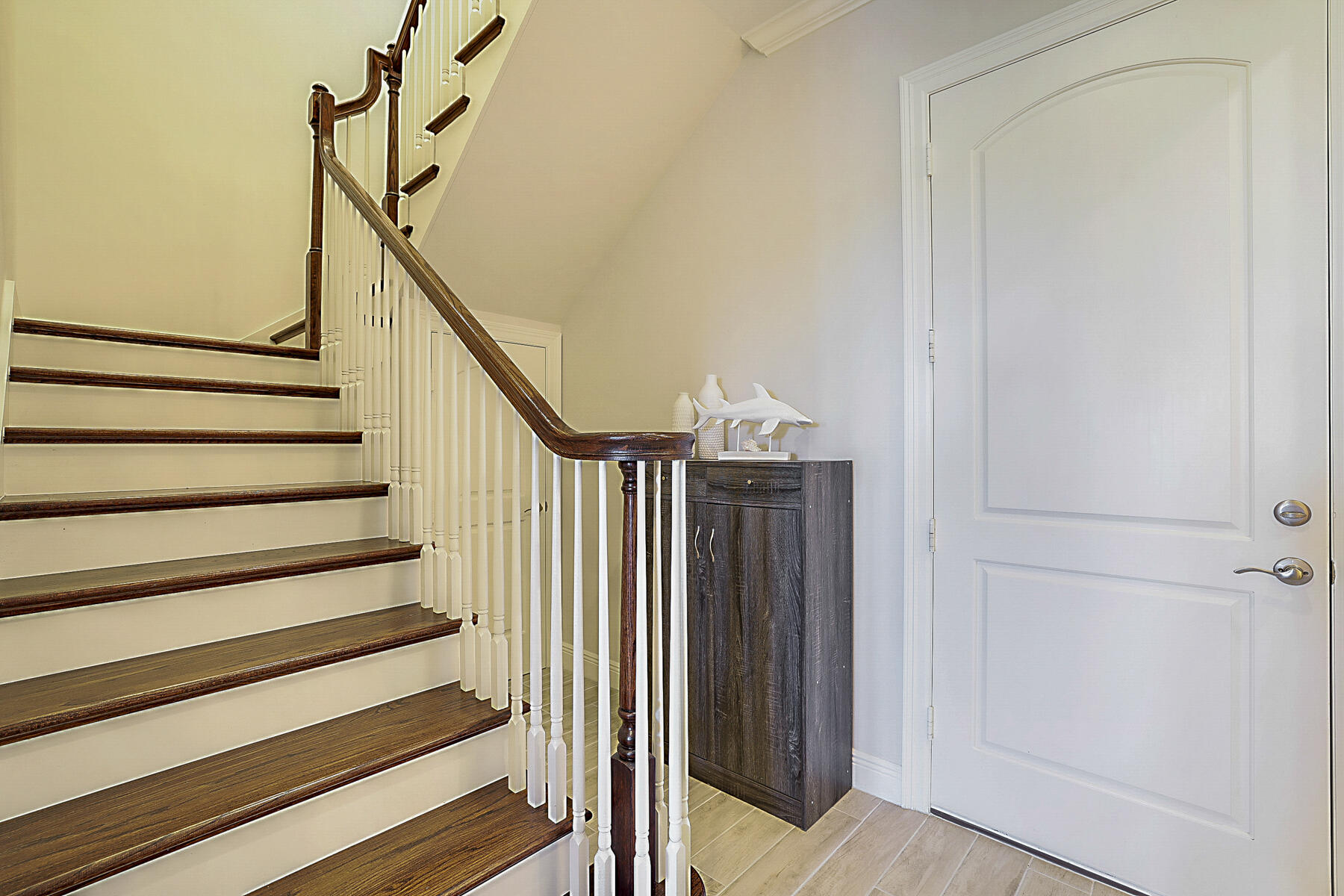 140 Ocean Breeze Drive