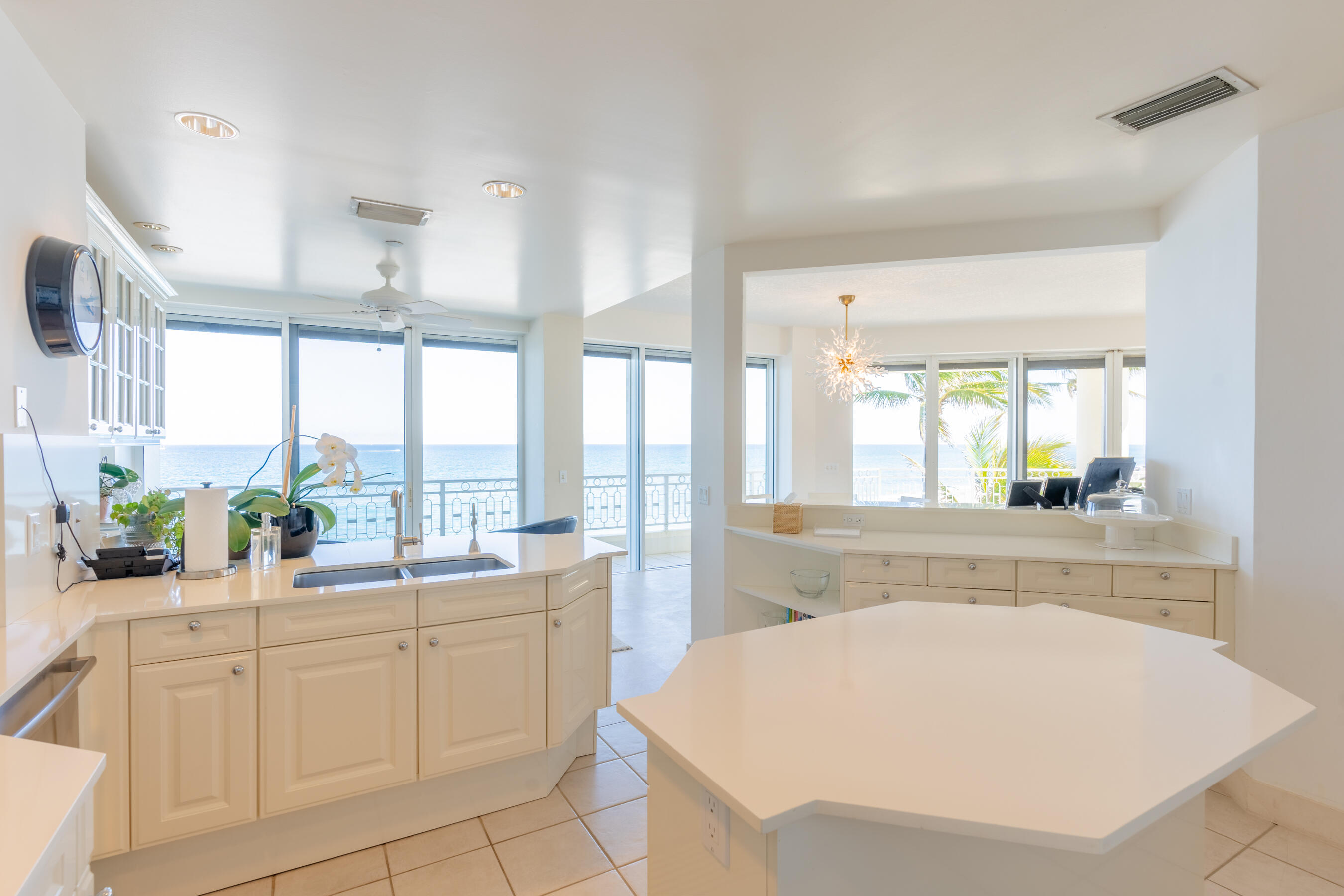 19950 Beach Road 4s