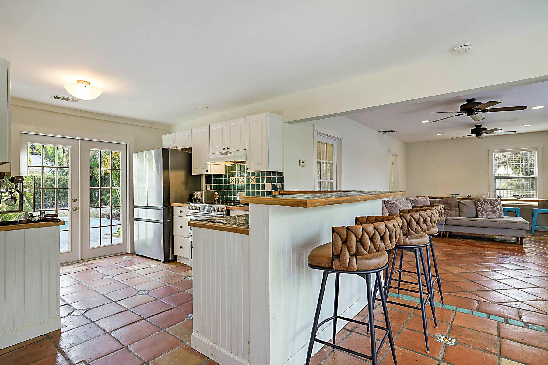 1017 SW Spruce Street