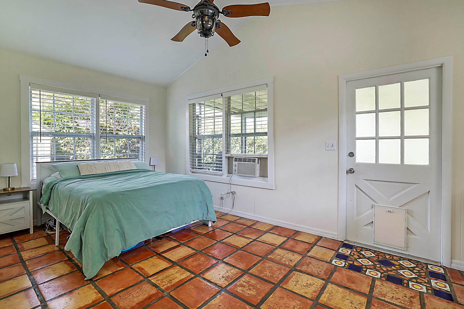 1017 SW Spruce Street