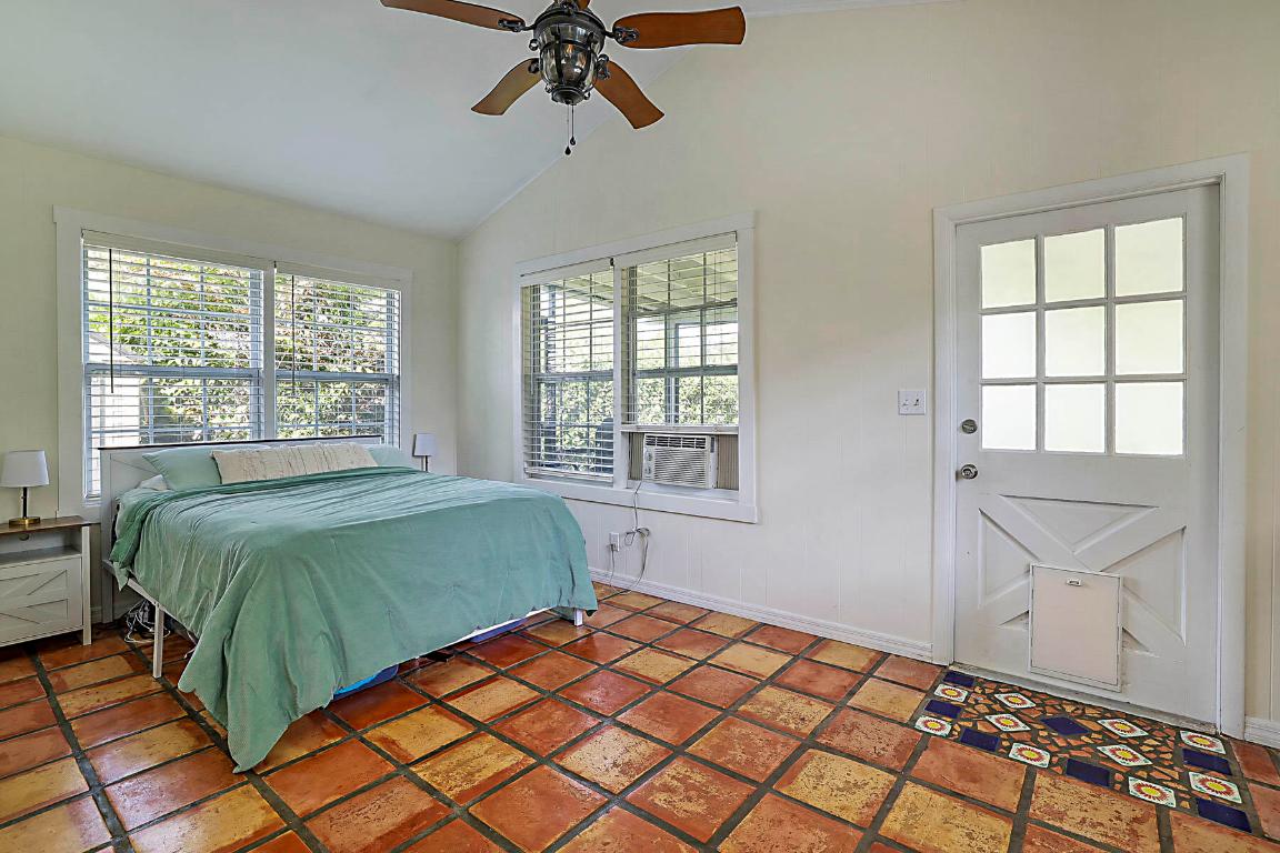 1017 SW Spruce Street