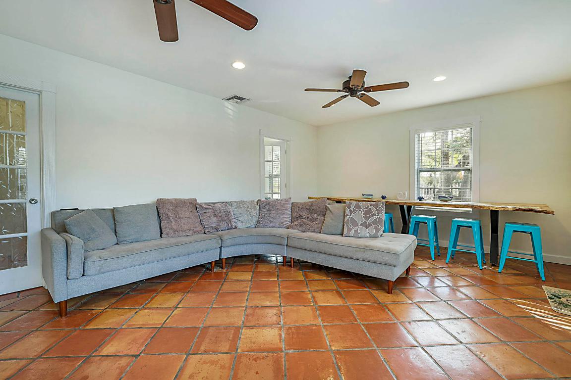 1017 SW Spruce Street