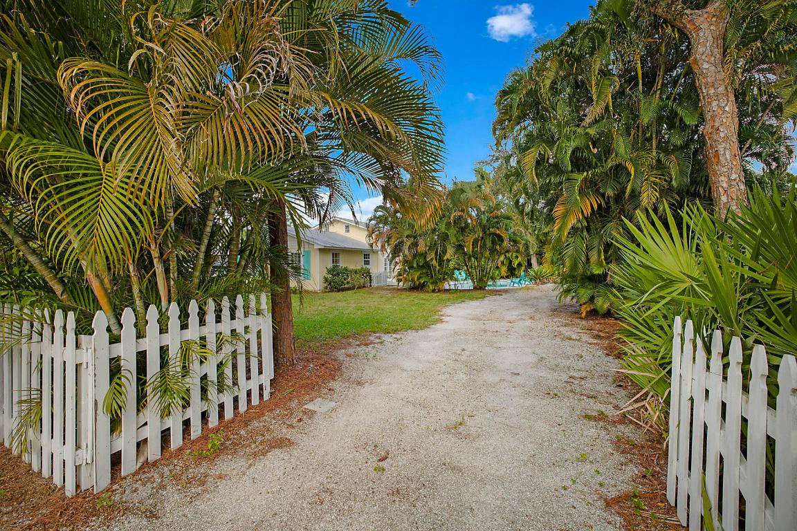 1017 SW Spruce Street