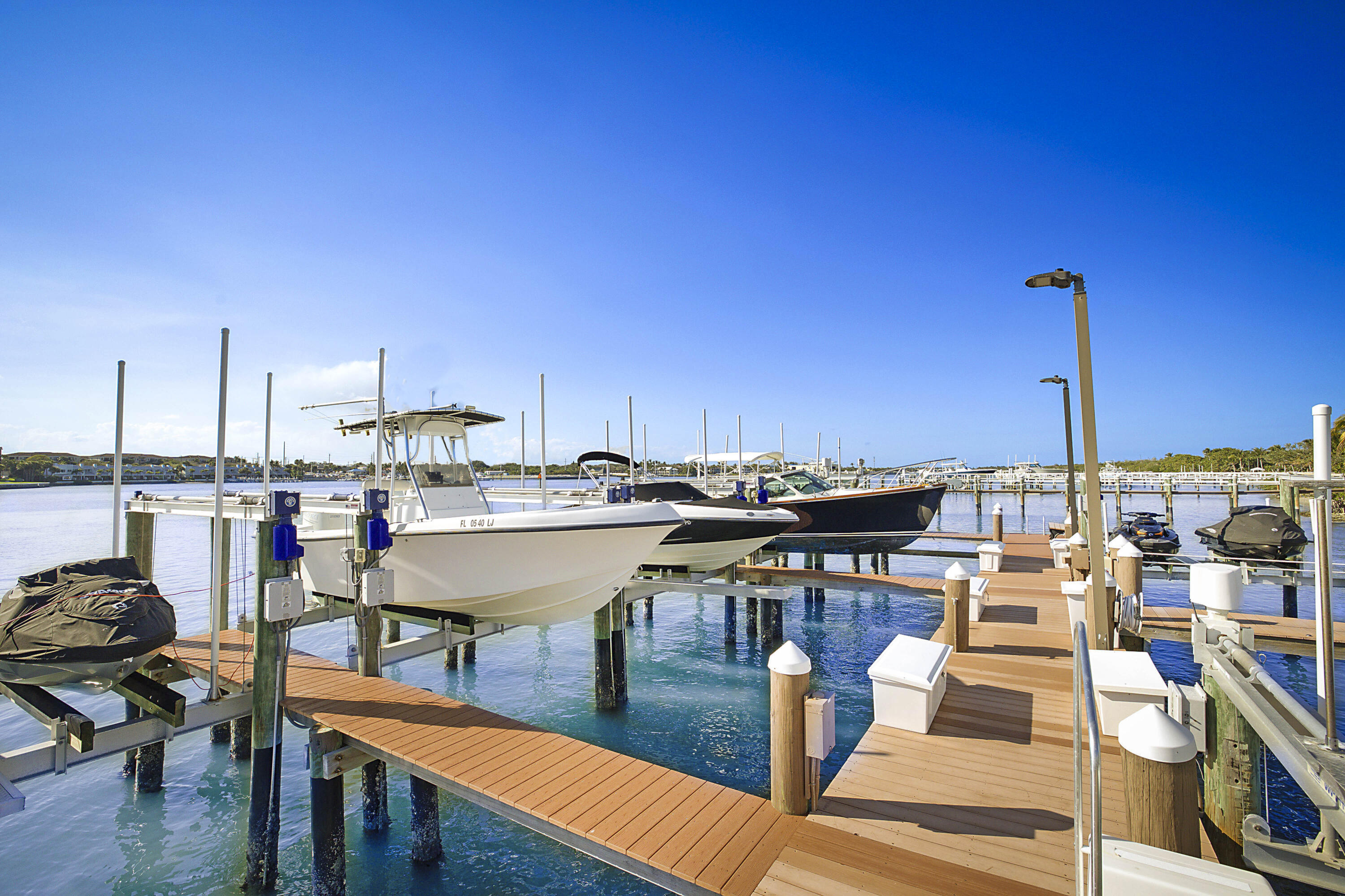 19950 S Beach Rd Road 4