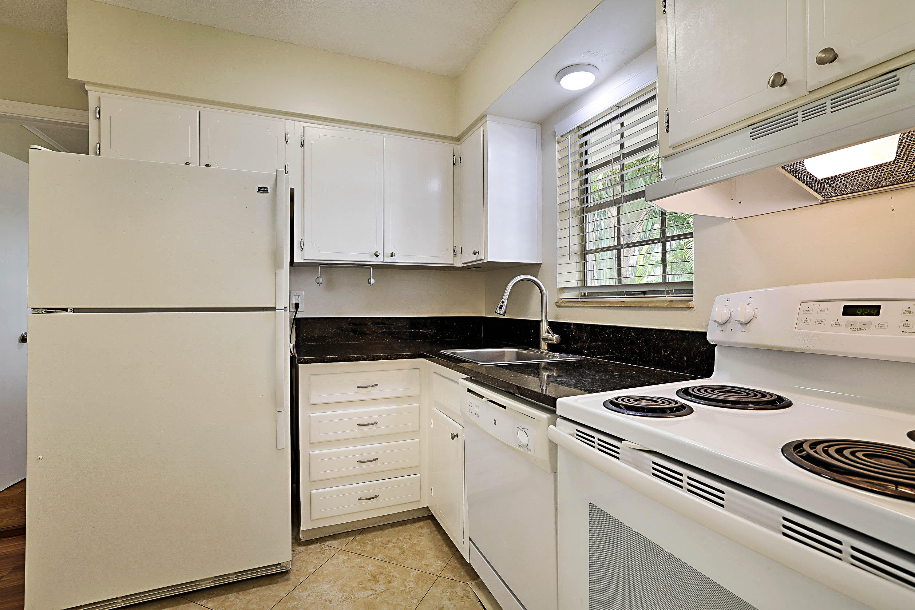 148 Yacht Club Drive 10
