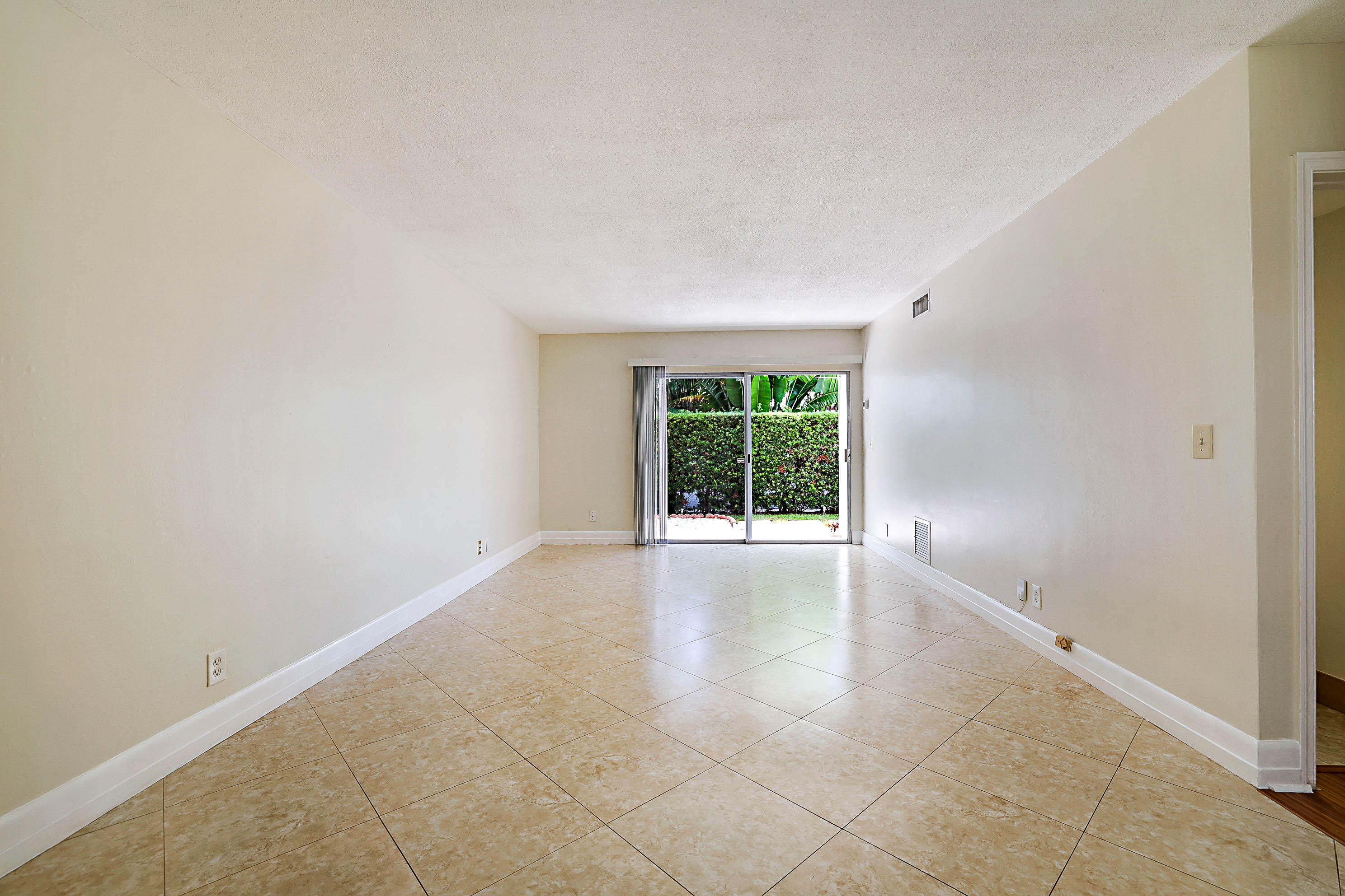 148 Yacht Club Drive 10