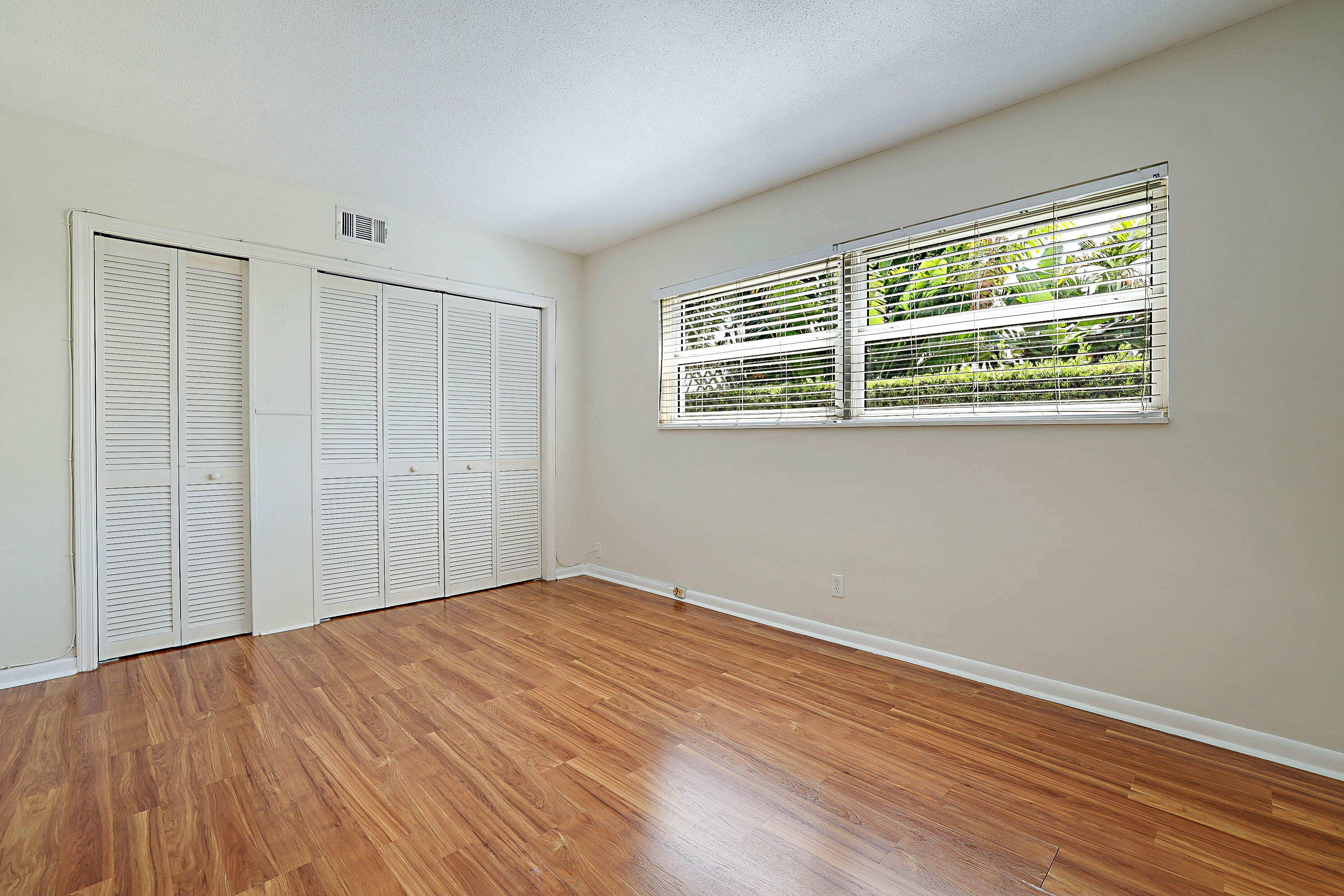 148 Yacht Club Drive 10