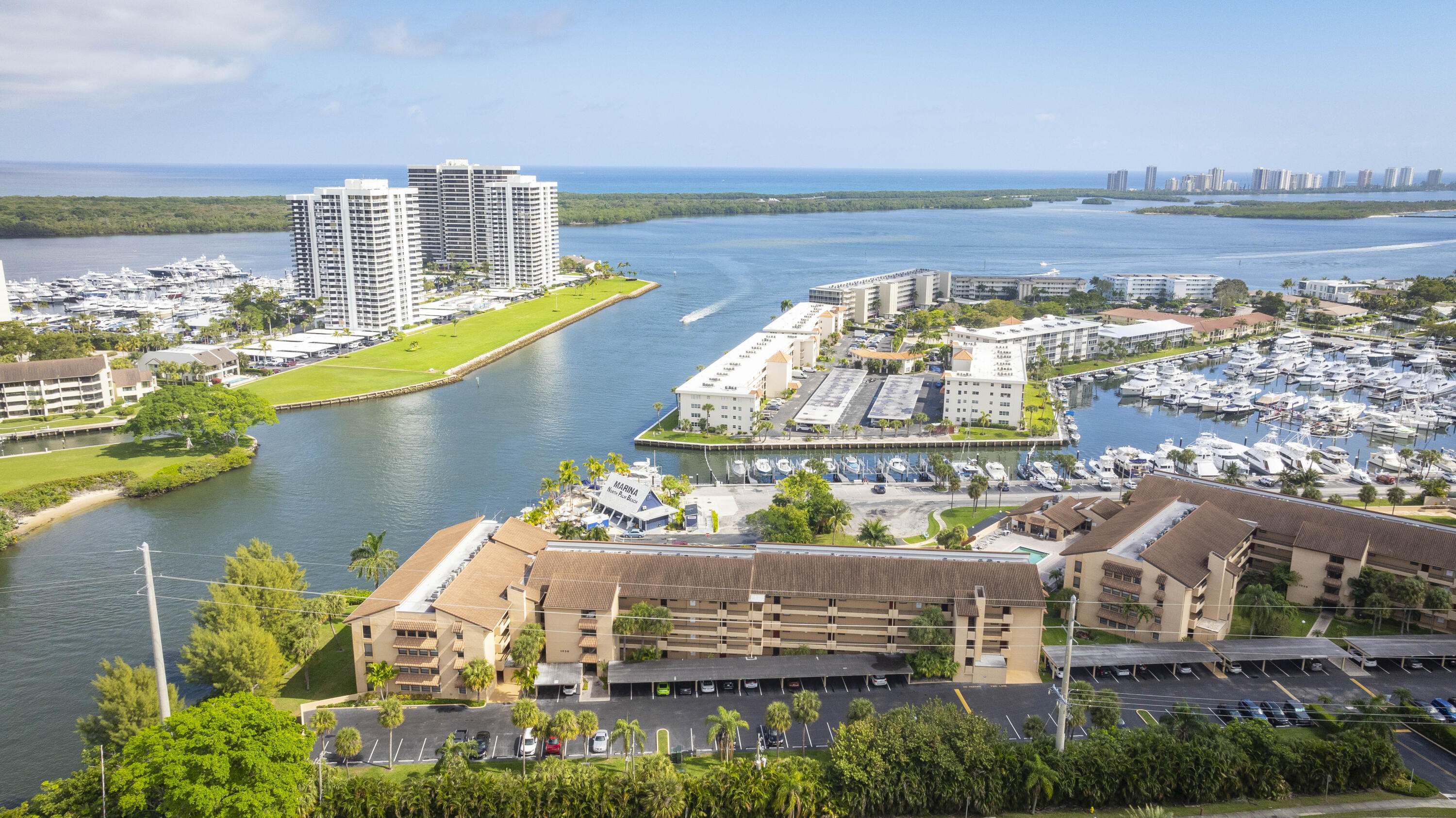 1036 Us Highway 1 216